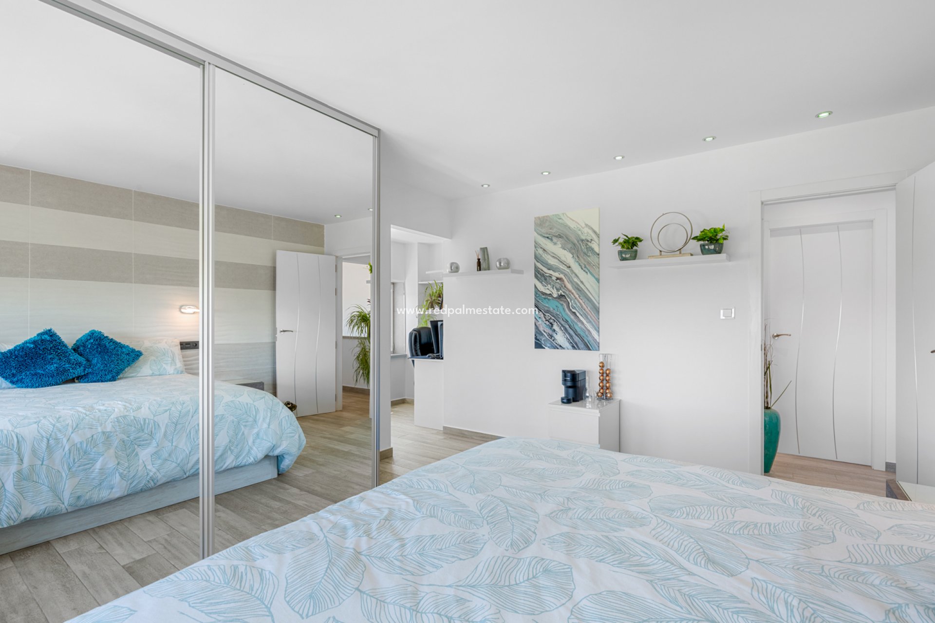 Resale - Villa -
Torremendo