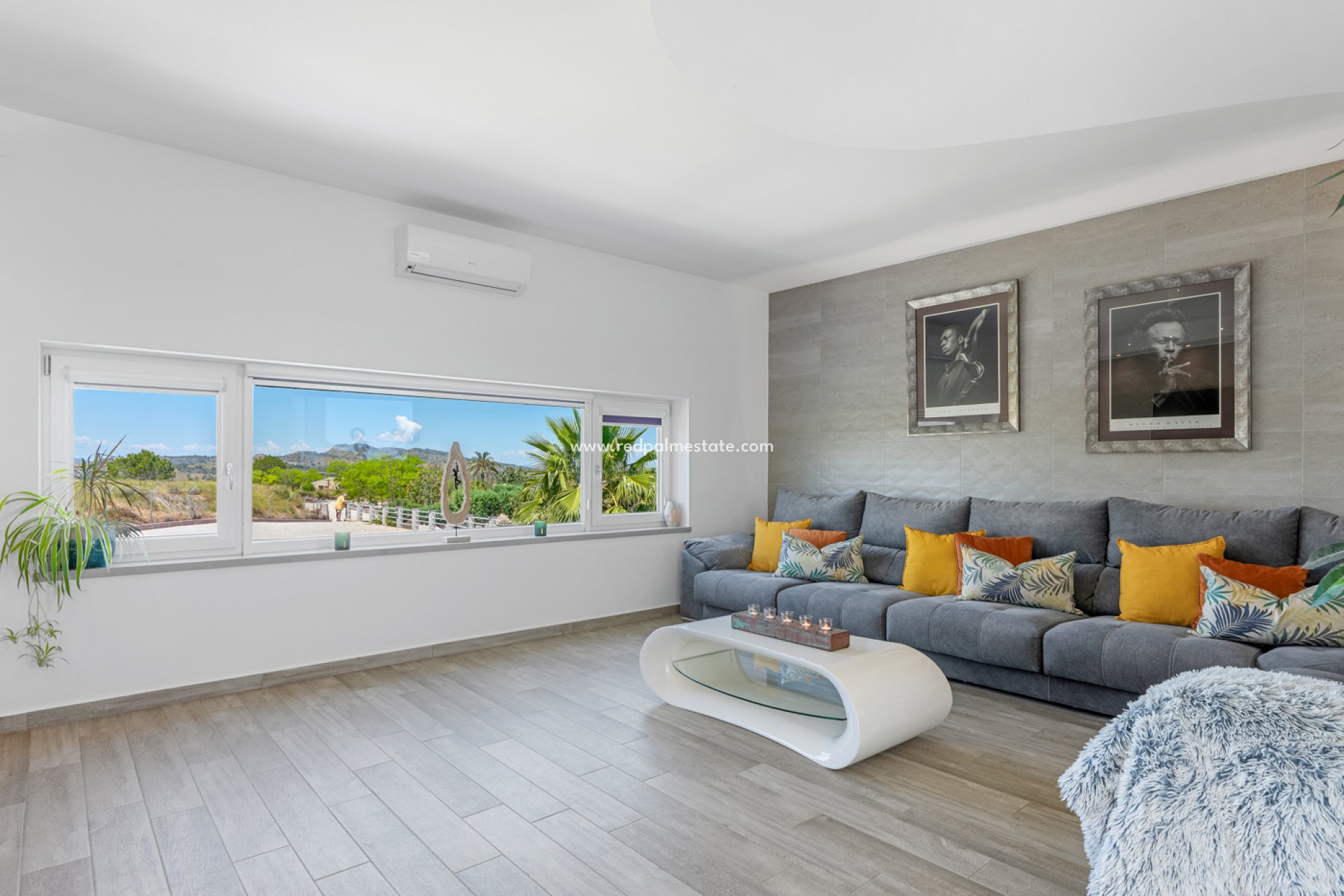 Resale - Villa -
Torremendo