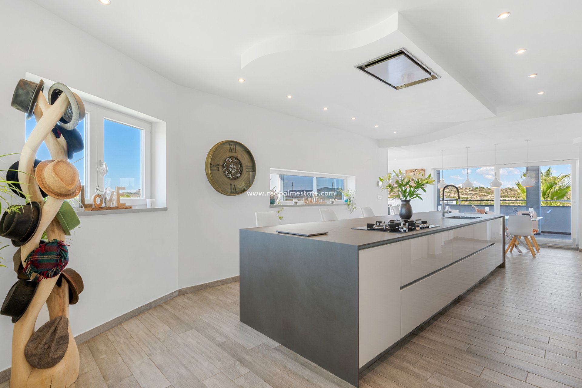 Resale - Villa -
Torremendo