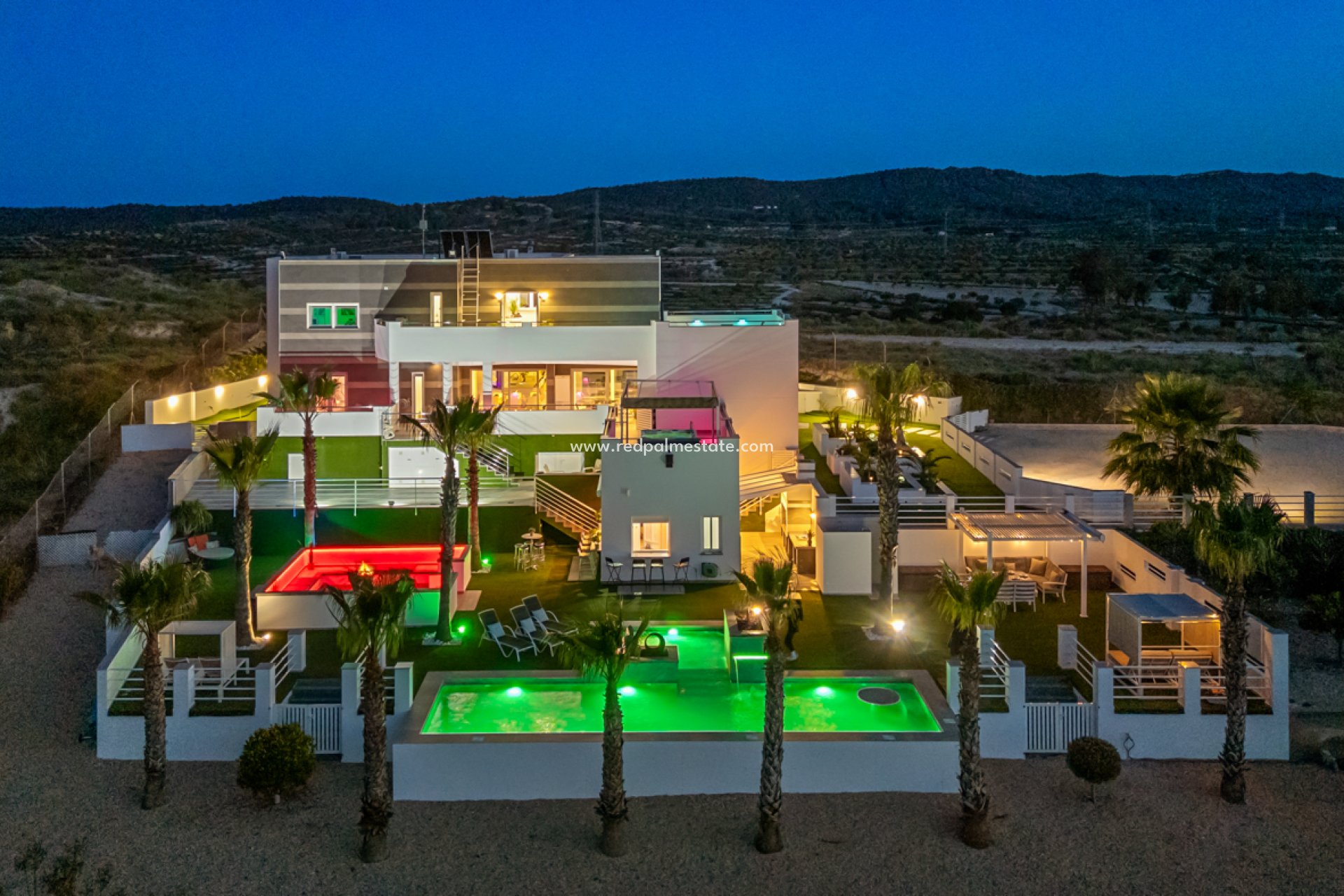 Resale - Villa -
Torremendo