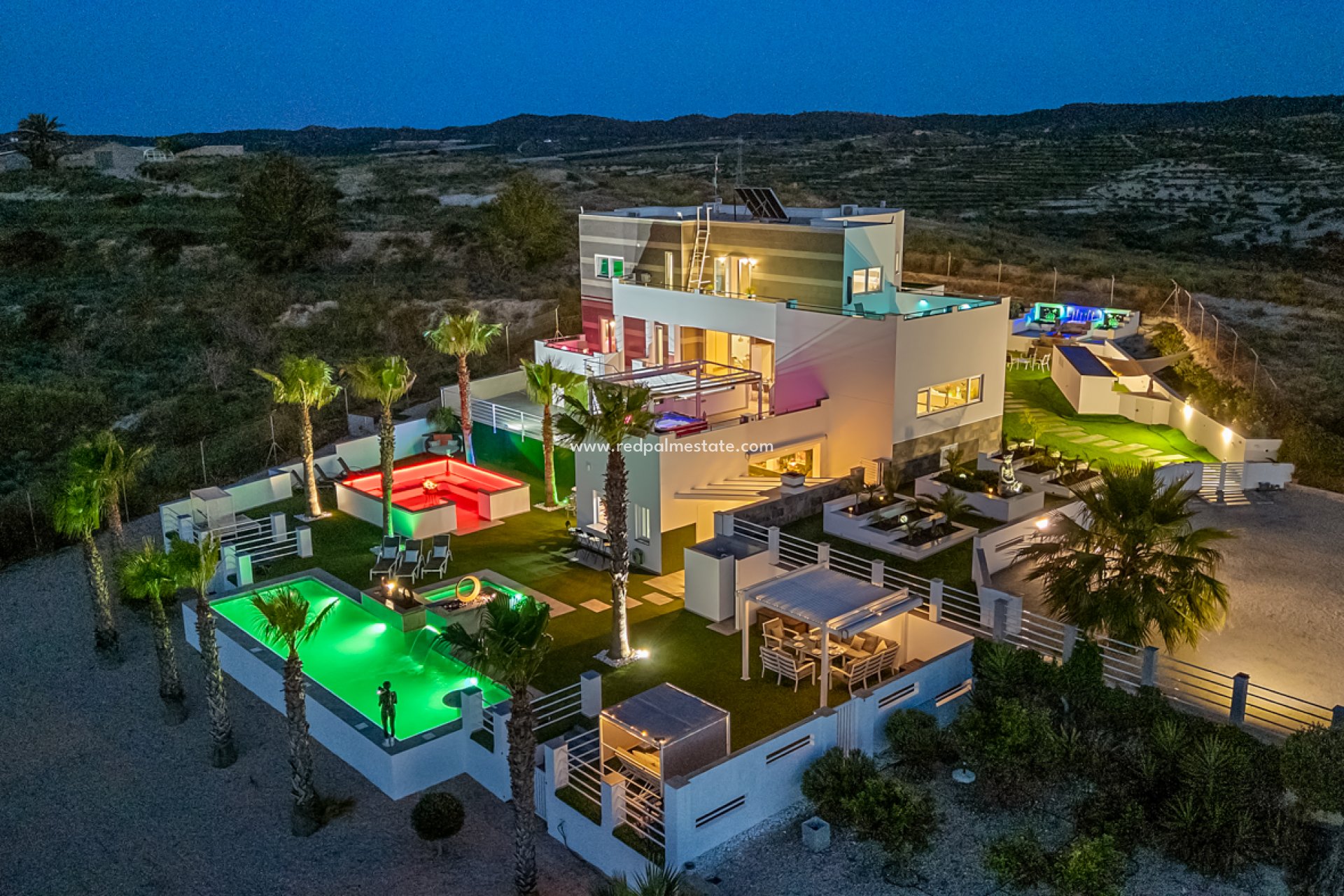 Resale - Villa -
Torremendo