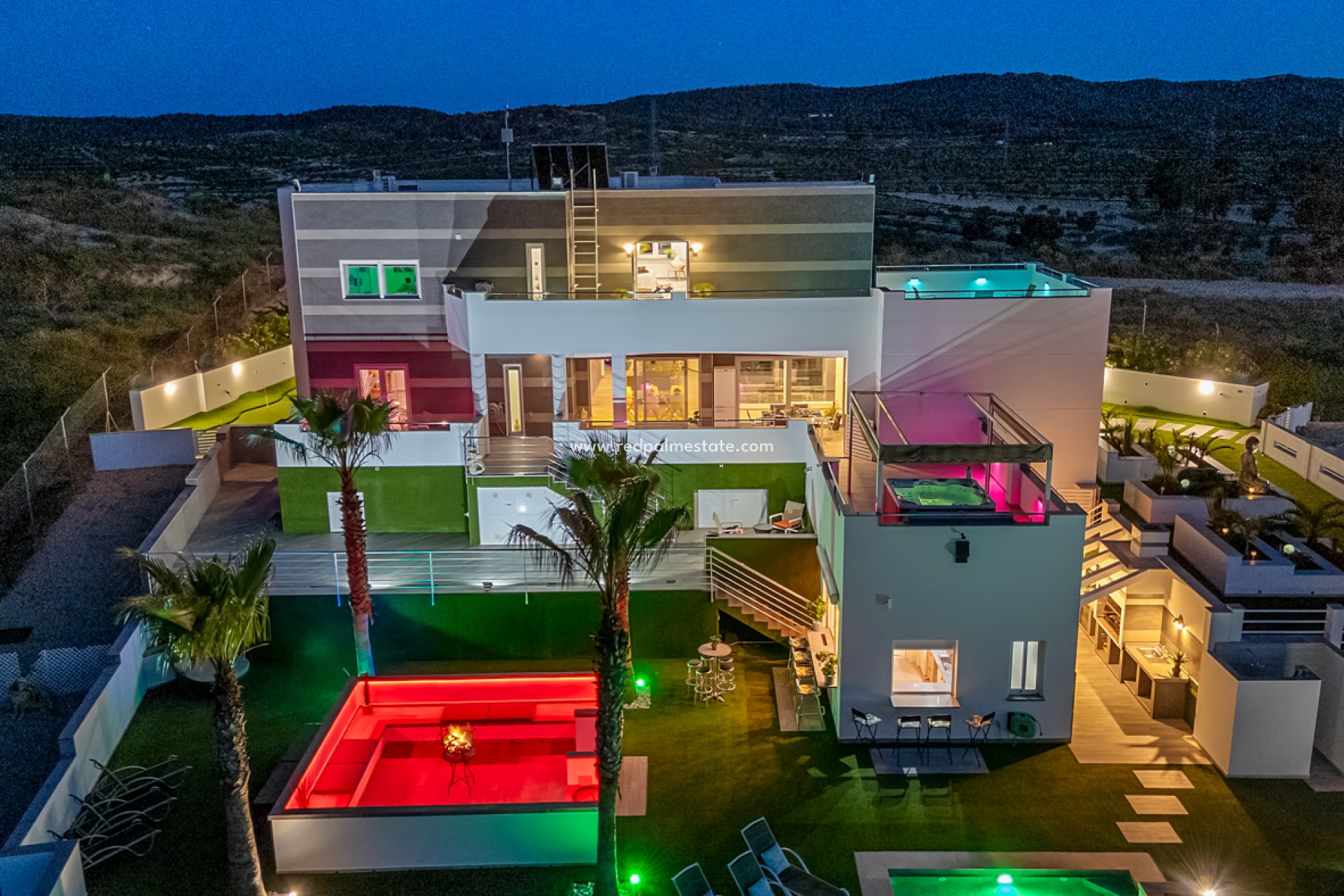 Resale - Villa -
Torremendo