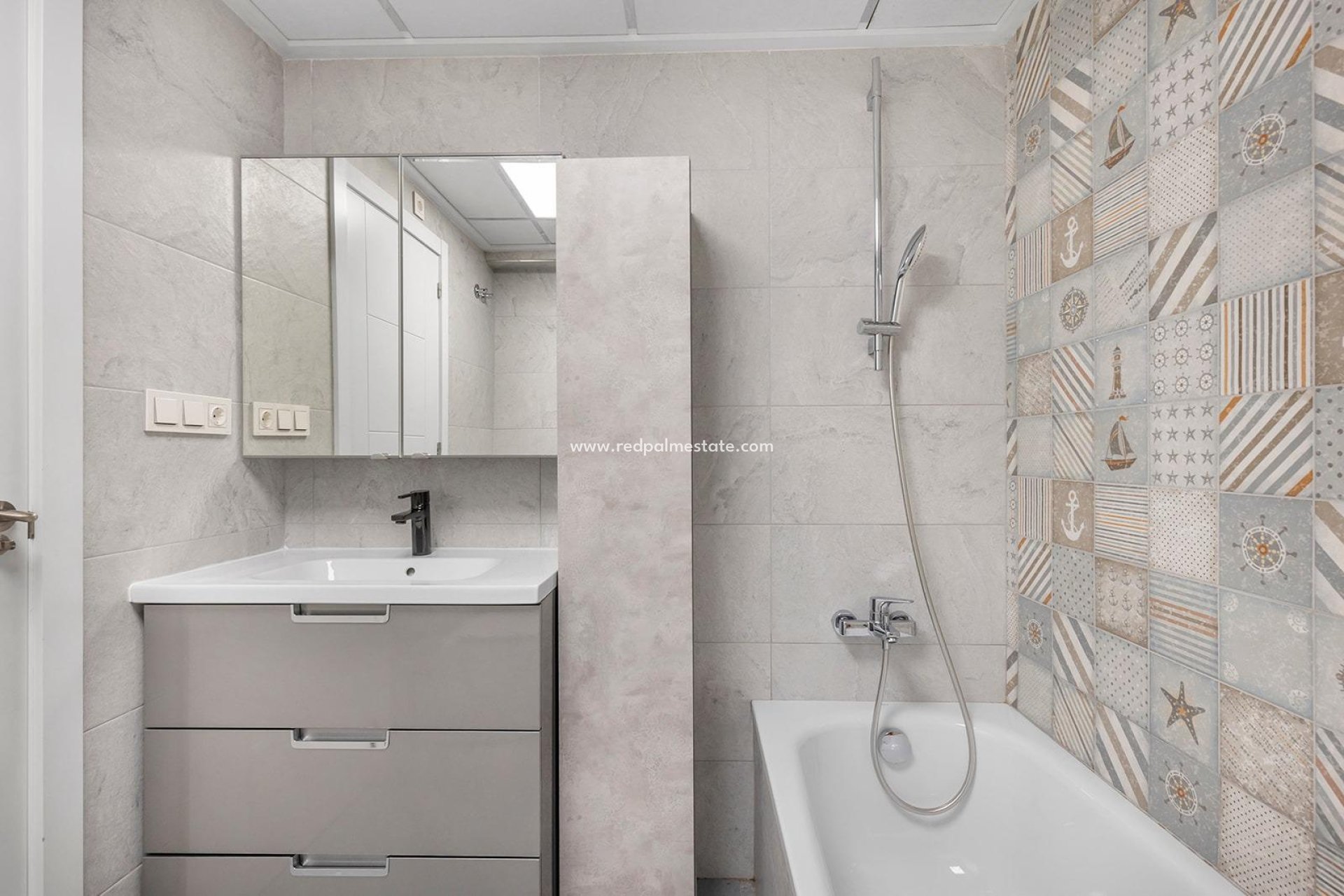 Resale - Villa -
Torrevieja - Aguas Nueva