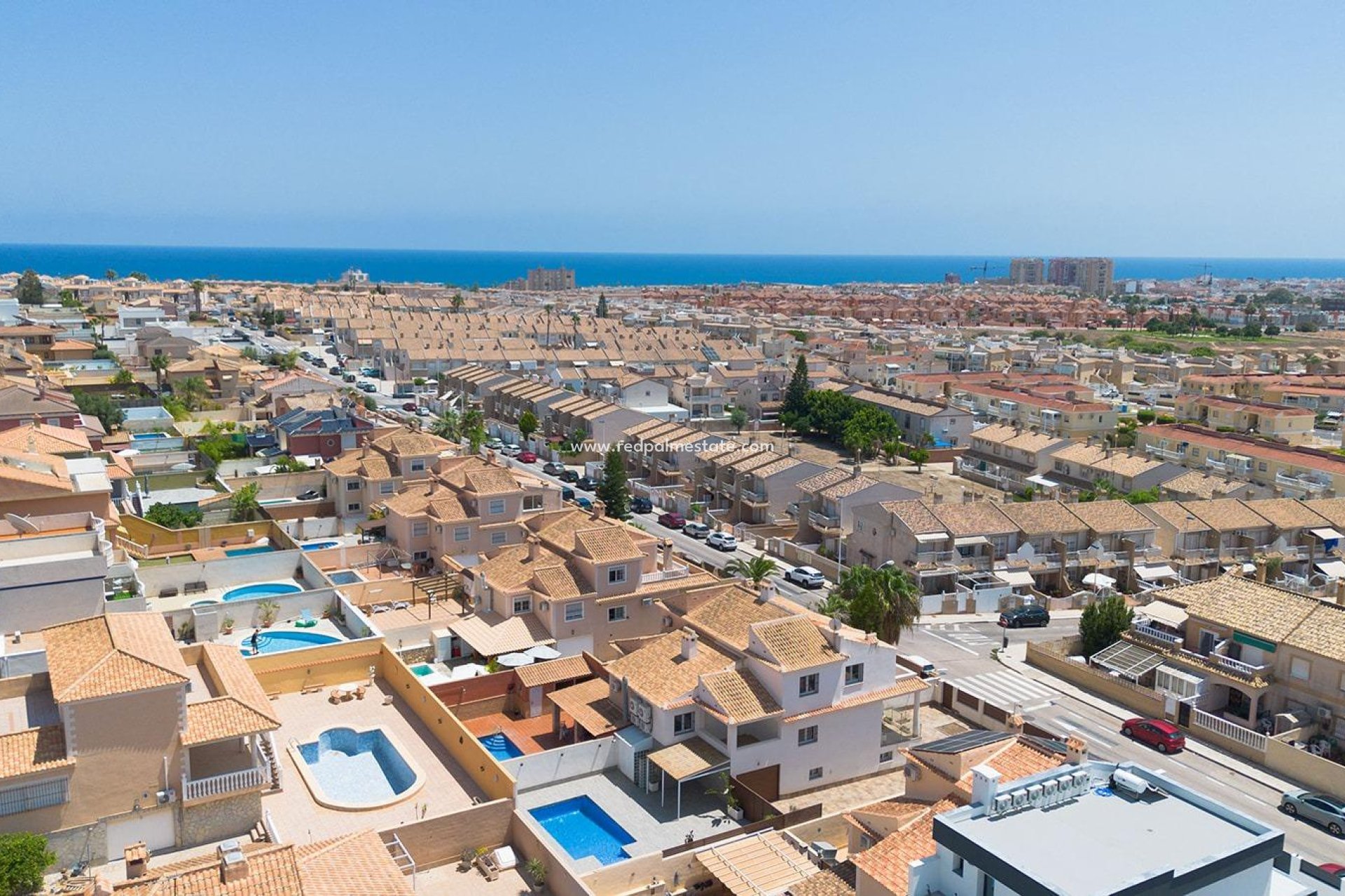 Resale - Villa -
Torrevieja - Aguas Nueva