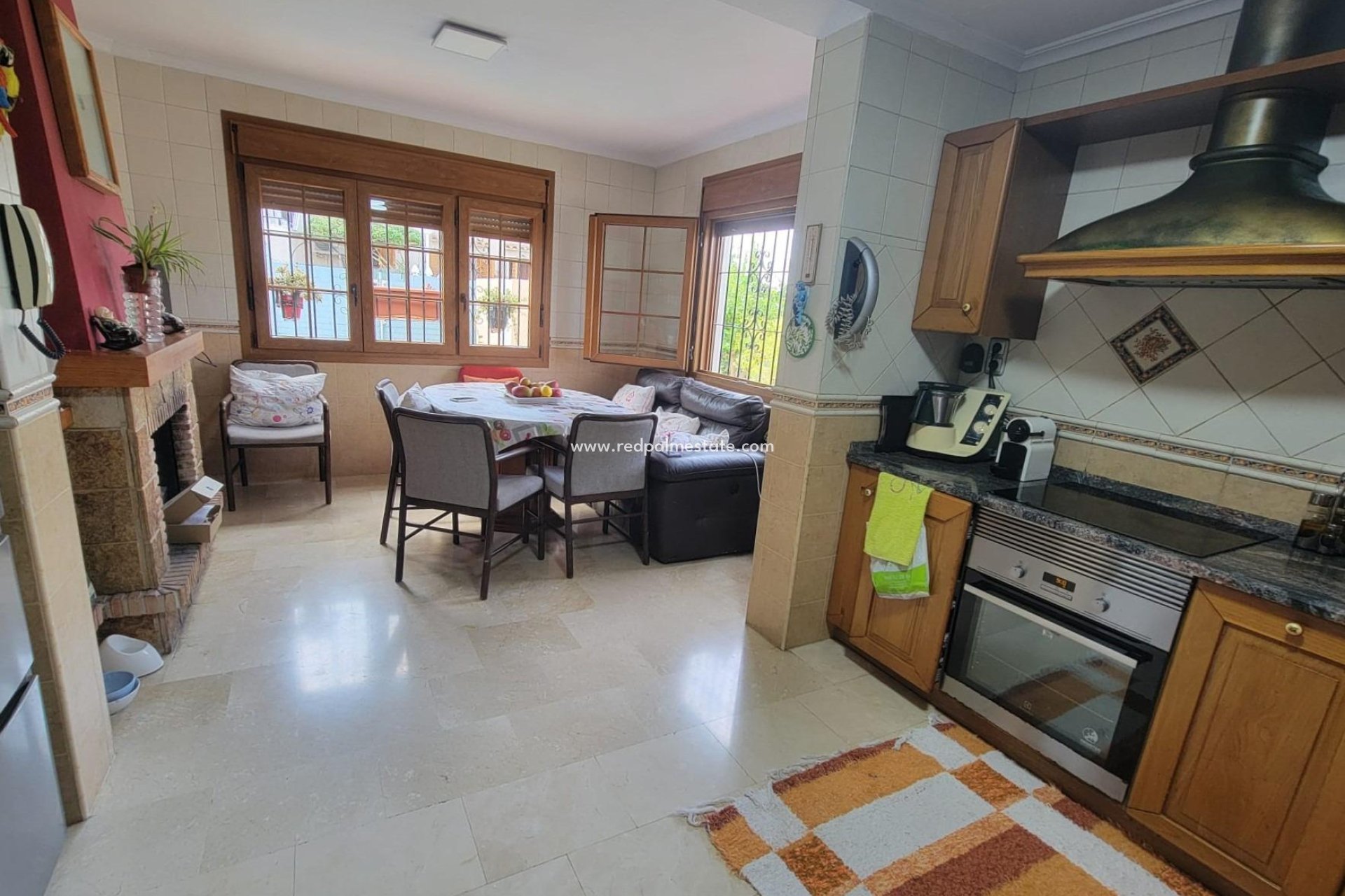 Resale - Villa -
Torrevieja - Aguas Nueva