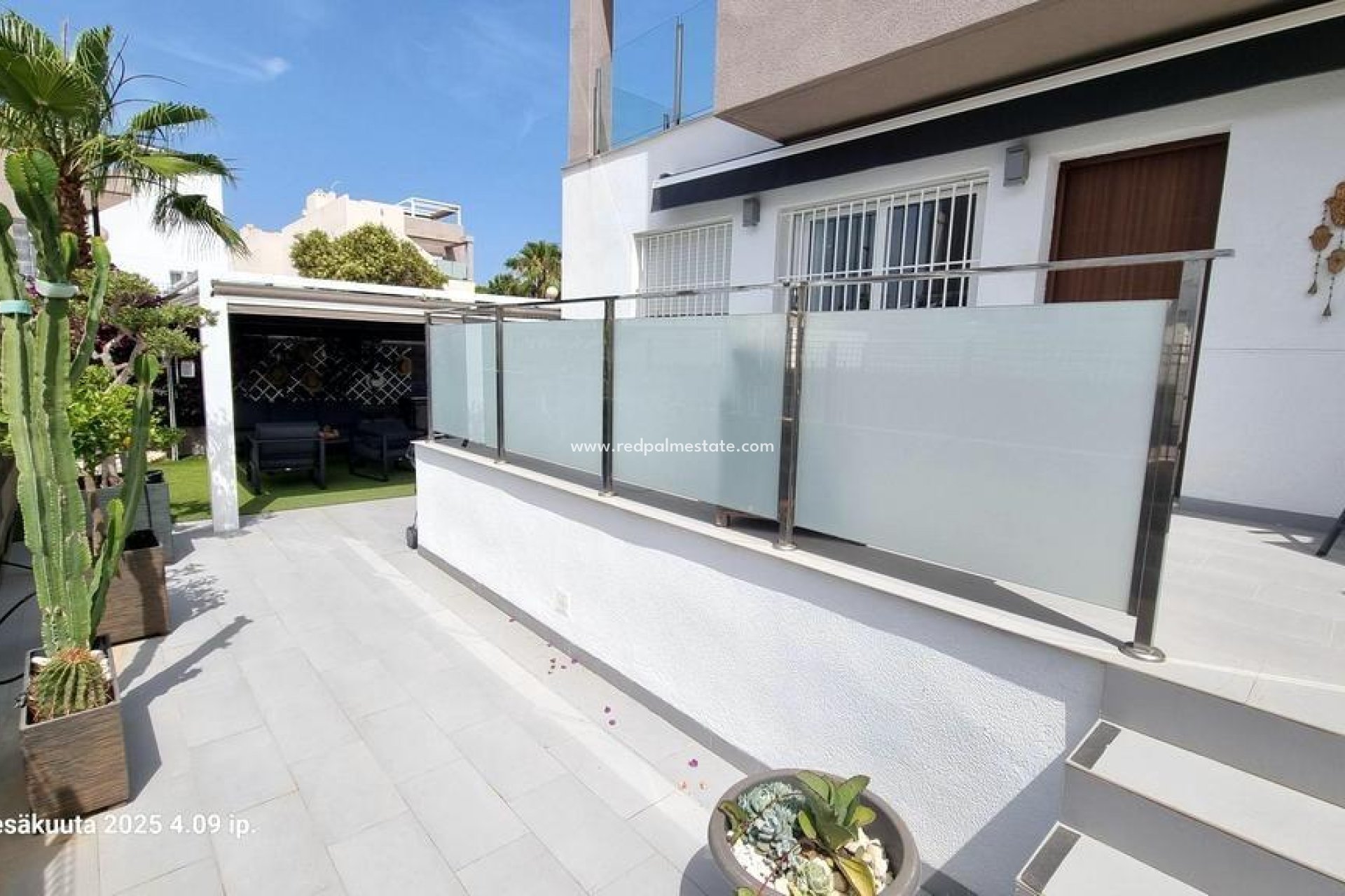 Resale - Villa -
Torrevieja - Aguas Nueva