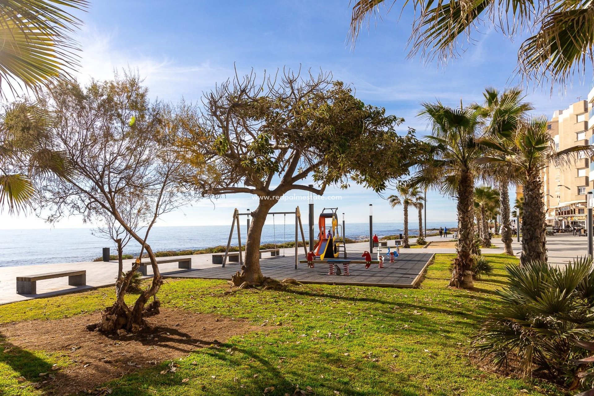 Resale - Villa -
Torrevieja - Aguas Nueva