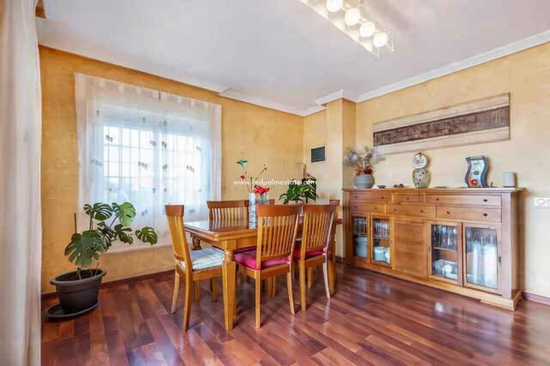 Resale - Villa -
Torrevieja - Aguas Nueva