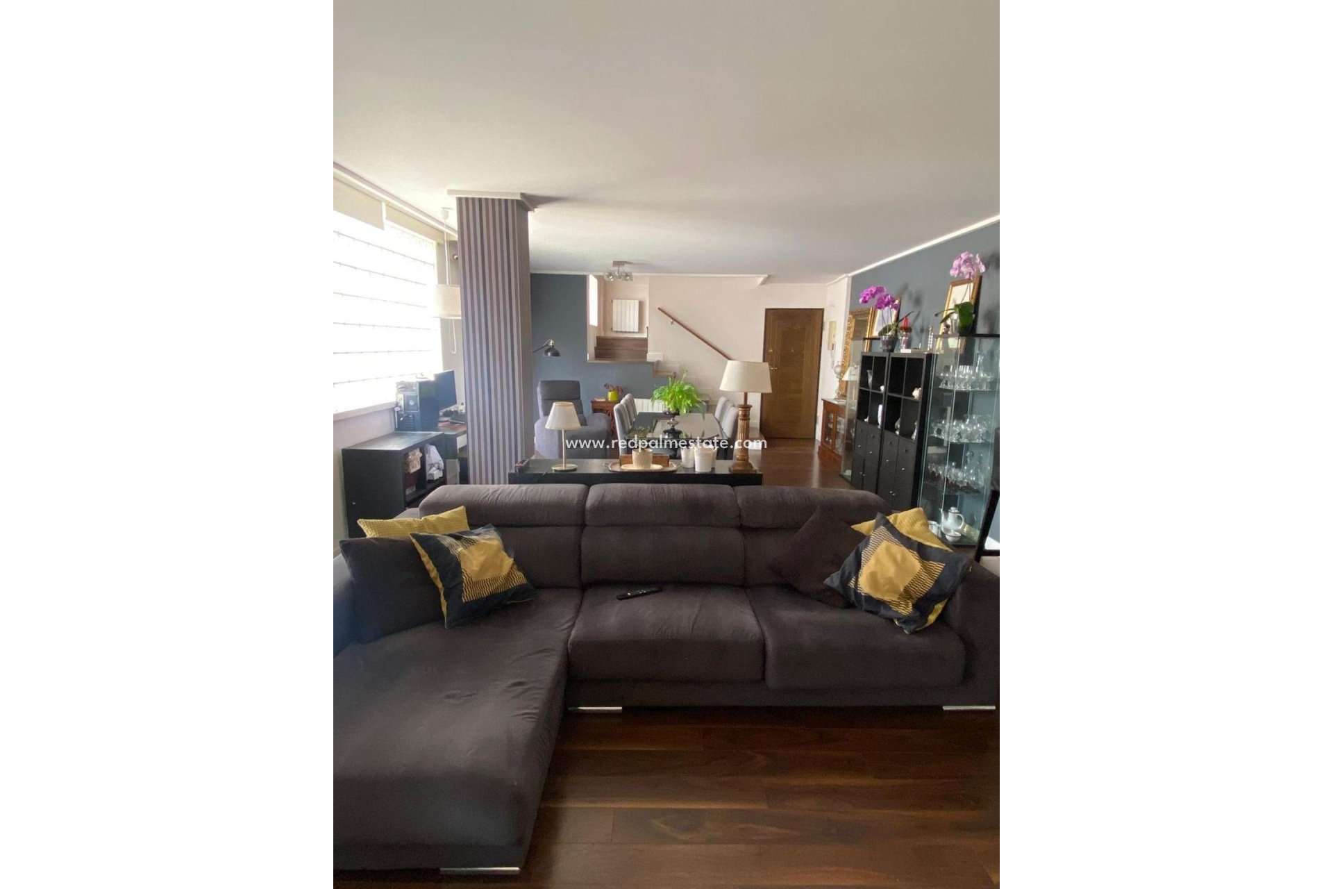 Resale - Villa -
Torrevieja - Centro