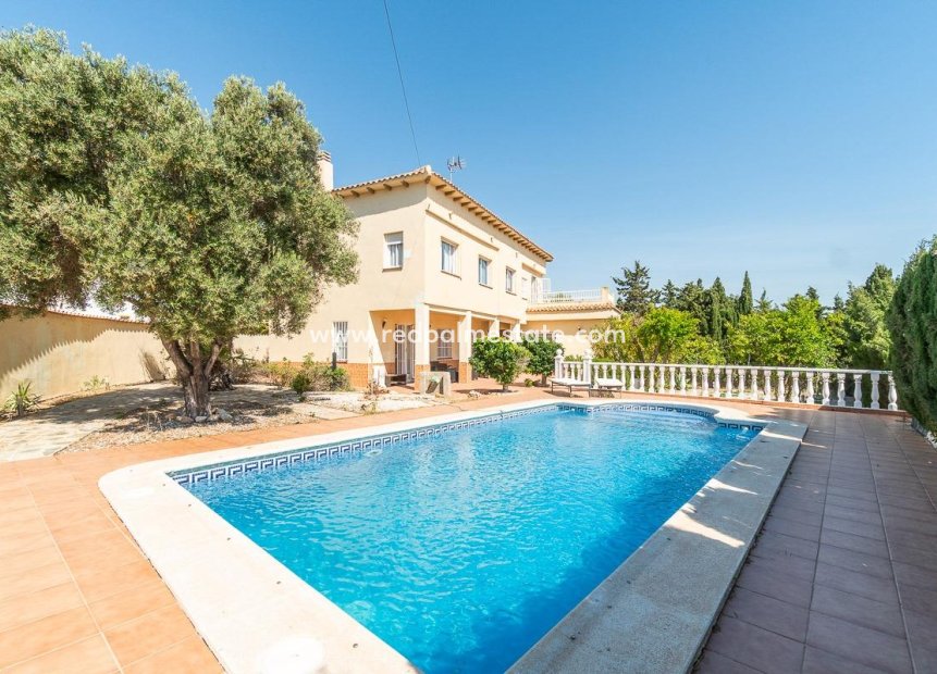 Resale - Villa -
Torrevieja - Costa blanca sur