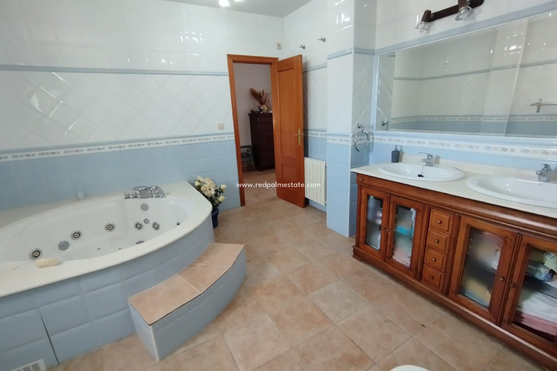 Resale - Villa -
Torrevieja - Costa Blanca