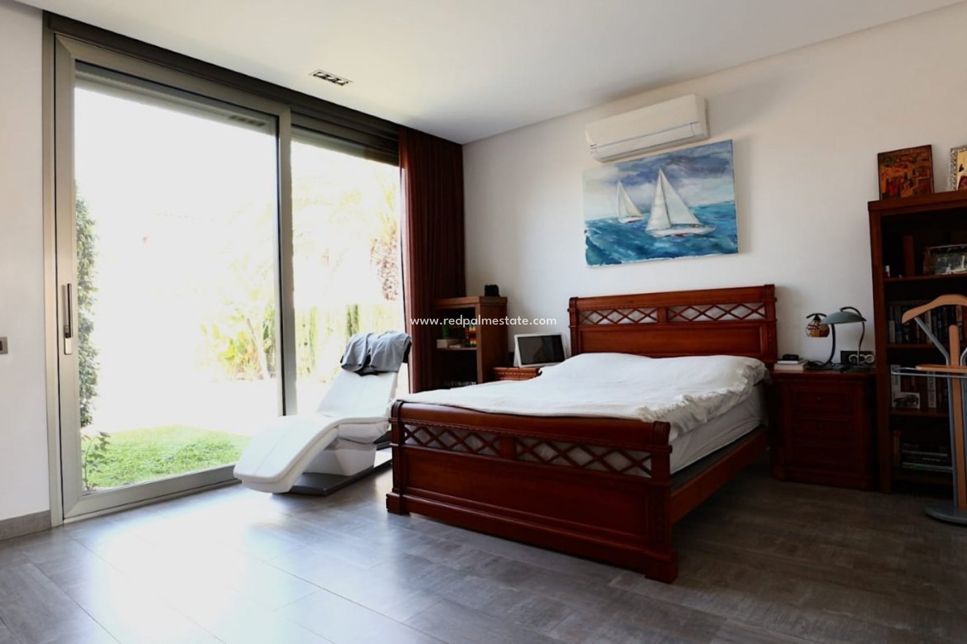 Resale - Villa -
Torrevieja - Costa Blanca