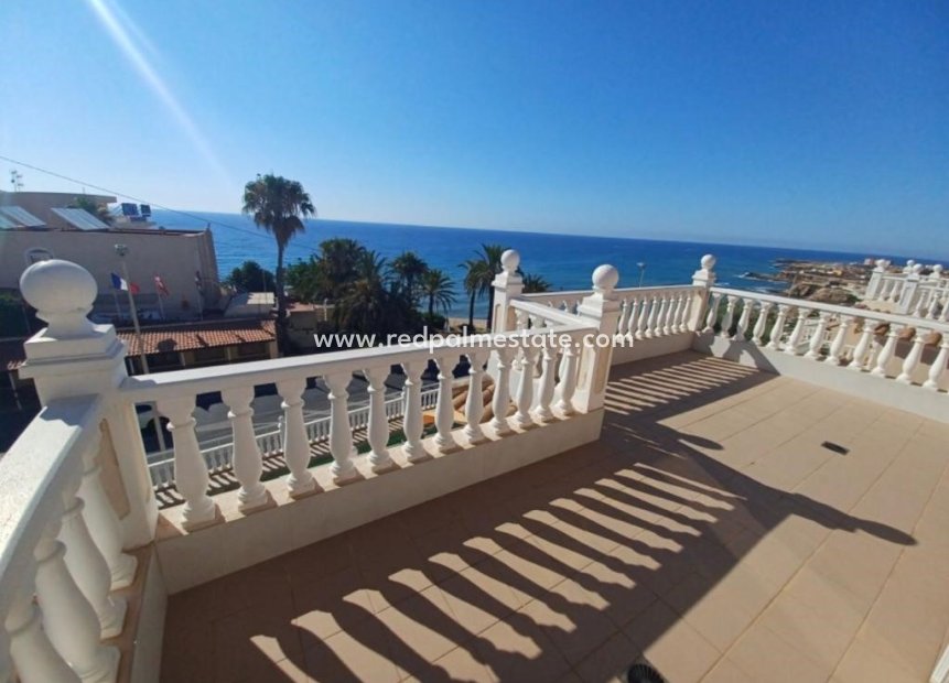 Resale - Villa -
Torrevieja - Costa Blanca