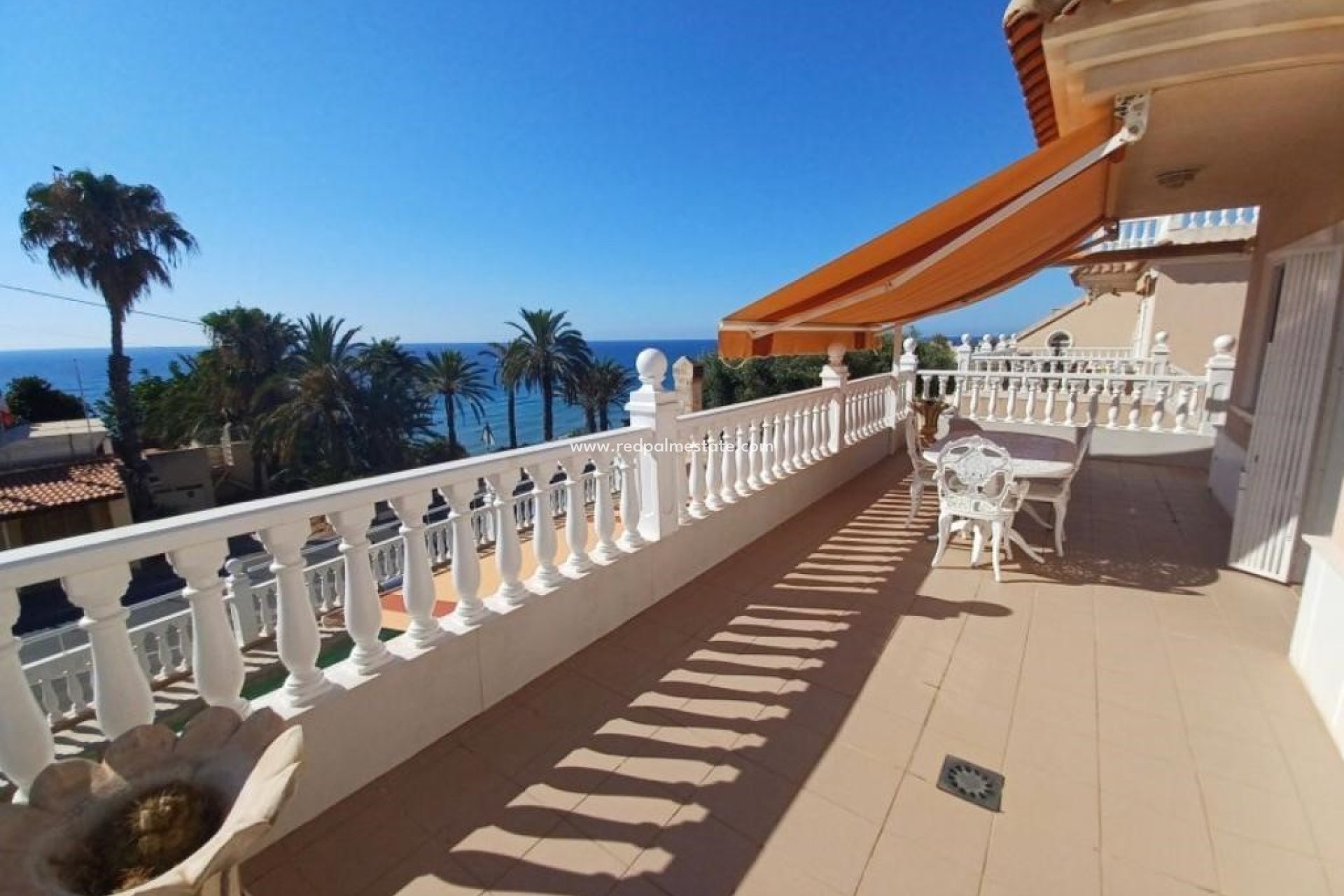 Resale - Villa -
Torrevieja - Costa Blanca