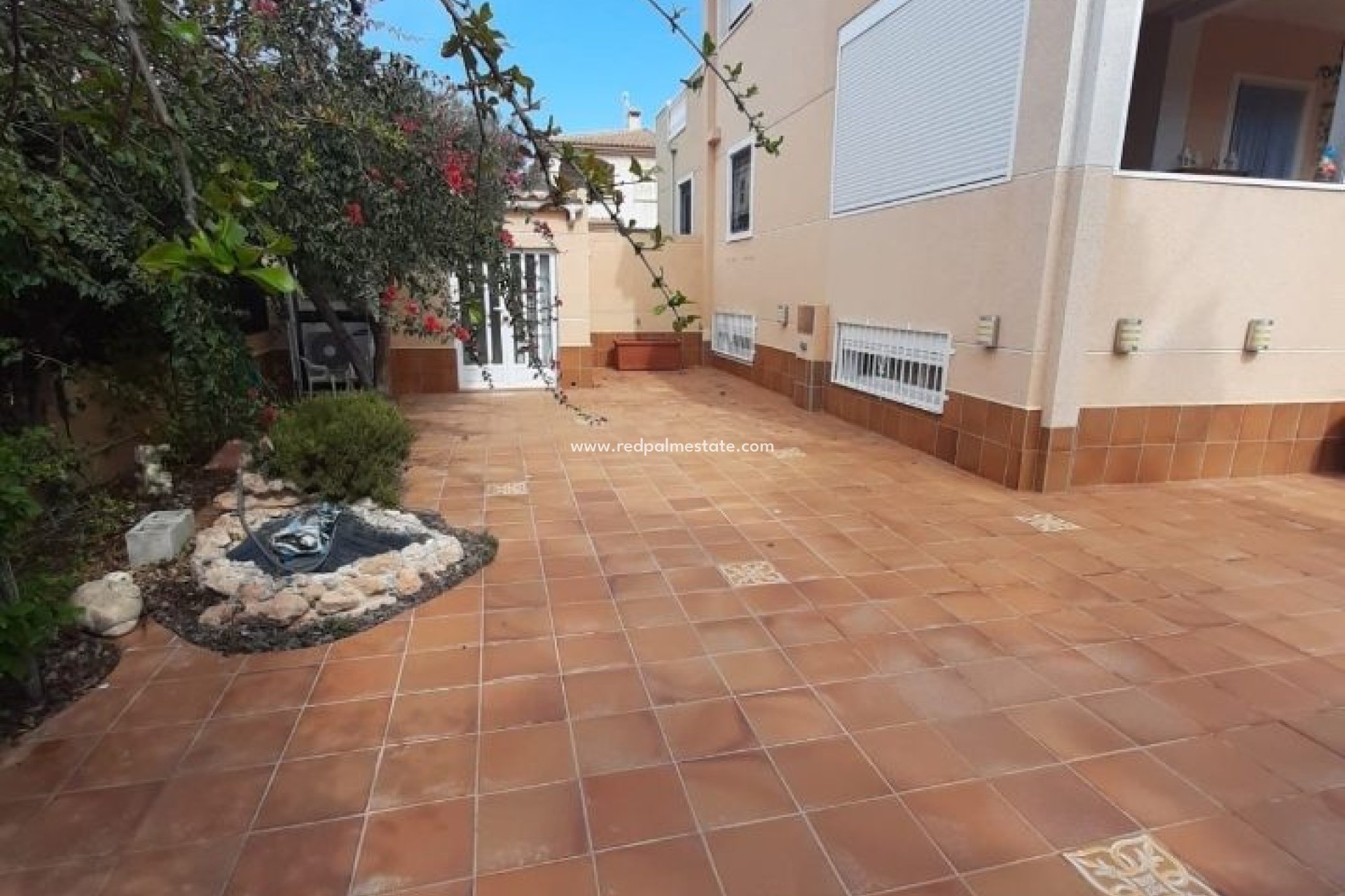 Resale - Villa -
Torrevieja - Costa Blanca