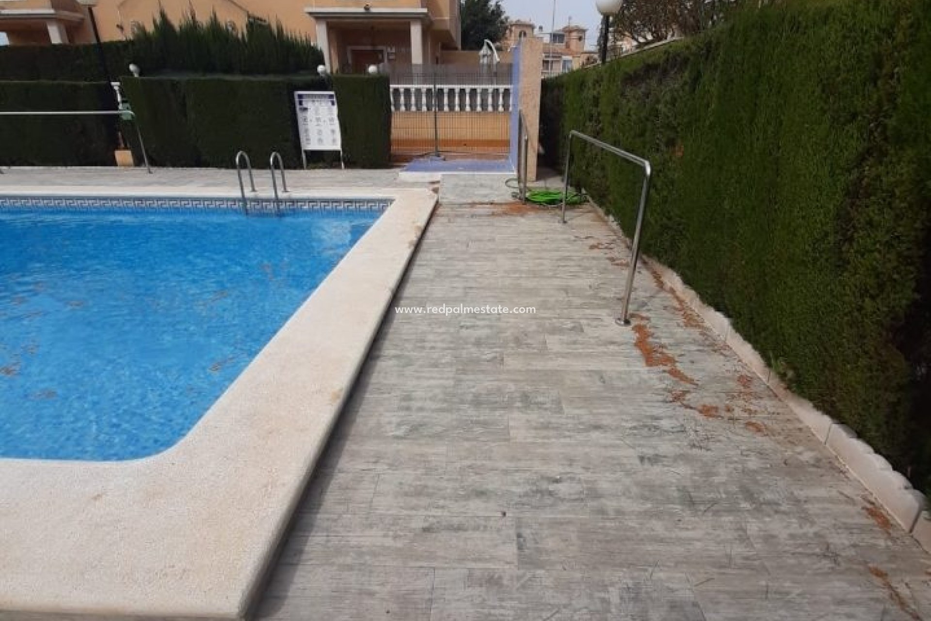 Resale - Villa -
Torrevieja - Costa Blanca