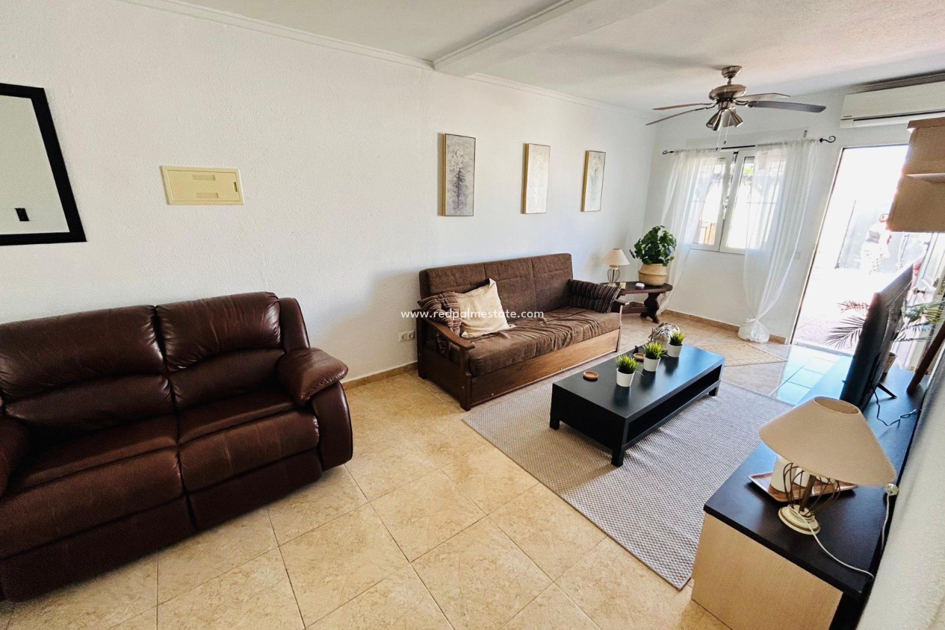 Resale - Villa -
Torrevieja - Costa Blanca