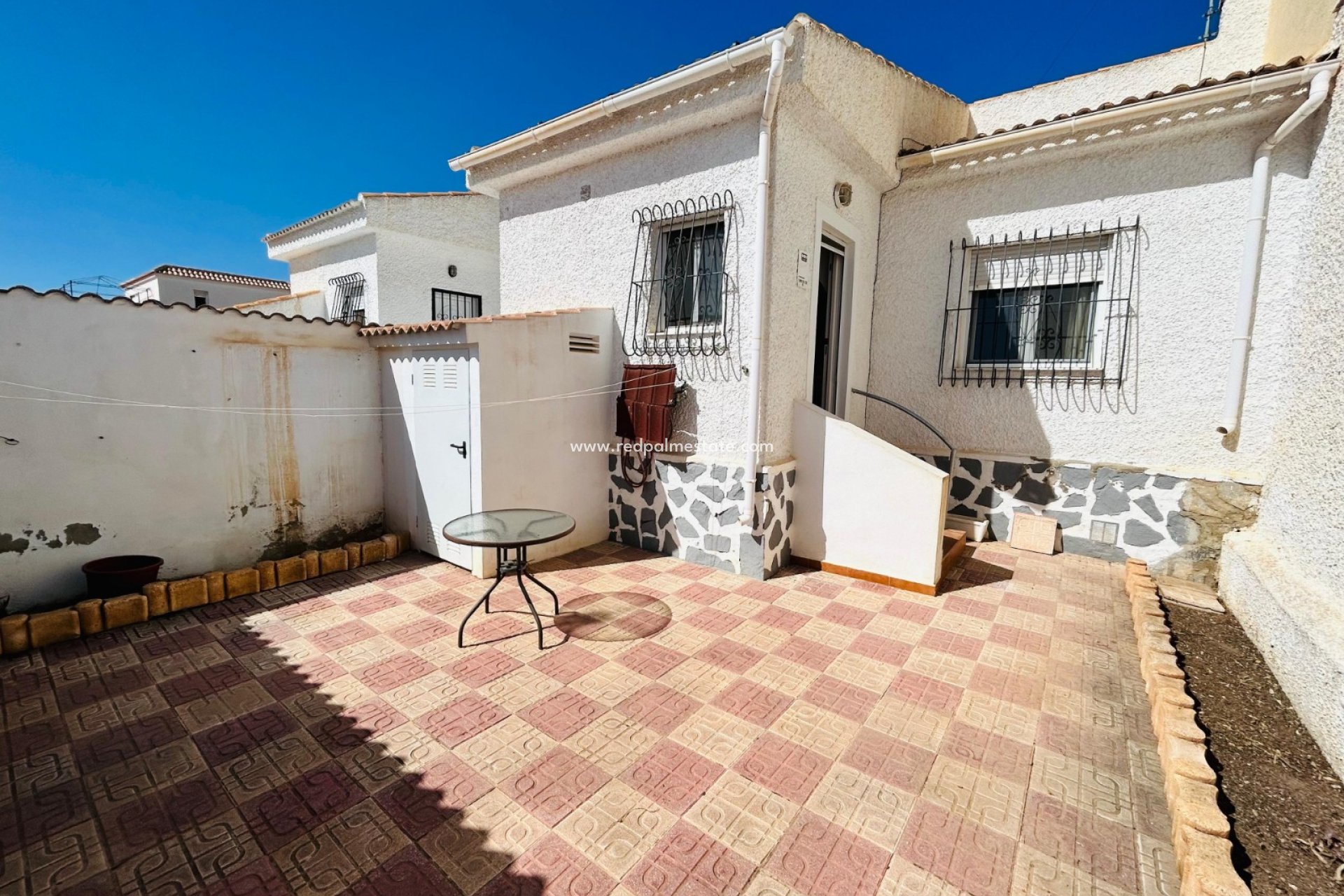 Resale - Villa -
Torrevieja - Costa Blanca