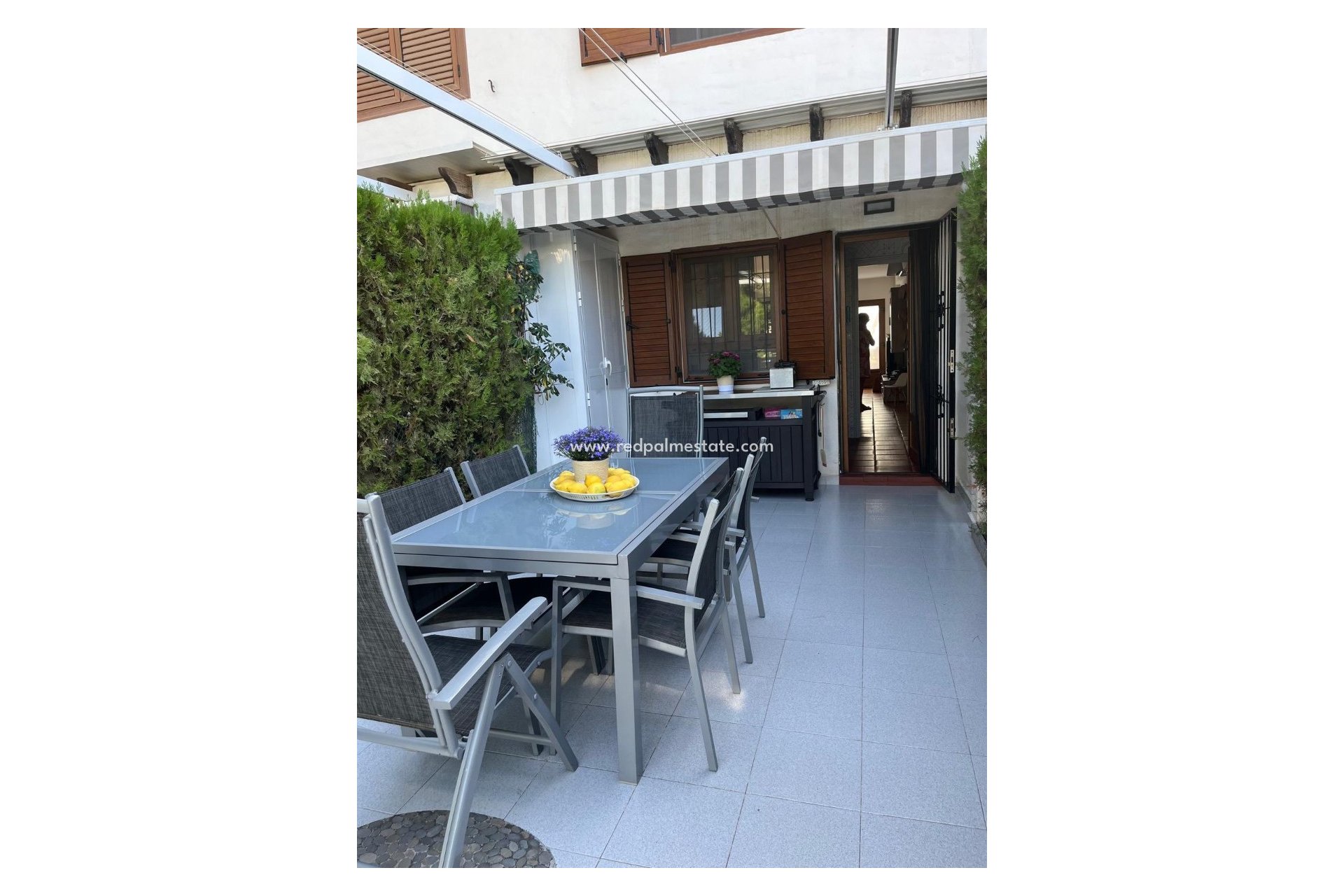 Resale - Villa -
Torrevieja - Costa Blanca