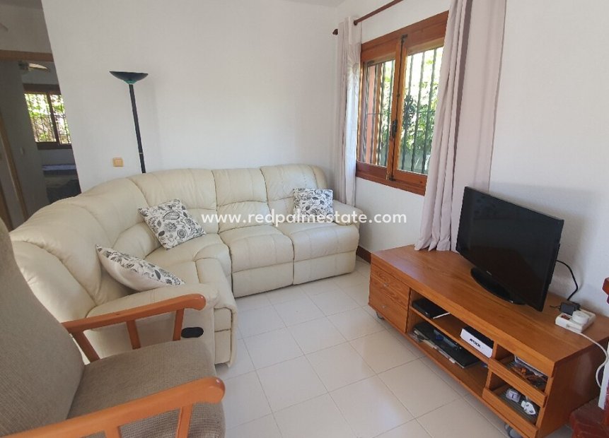 Resale - Villa -
Torrevieja - Costa Blanca