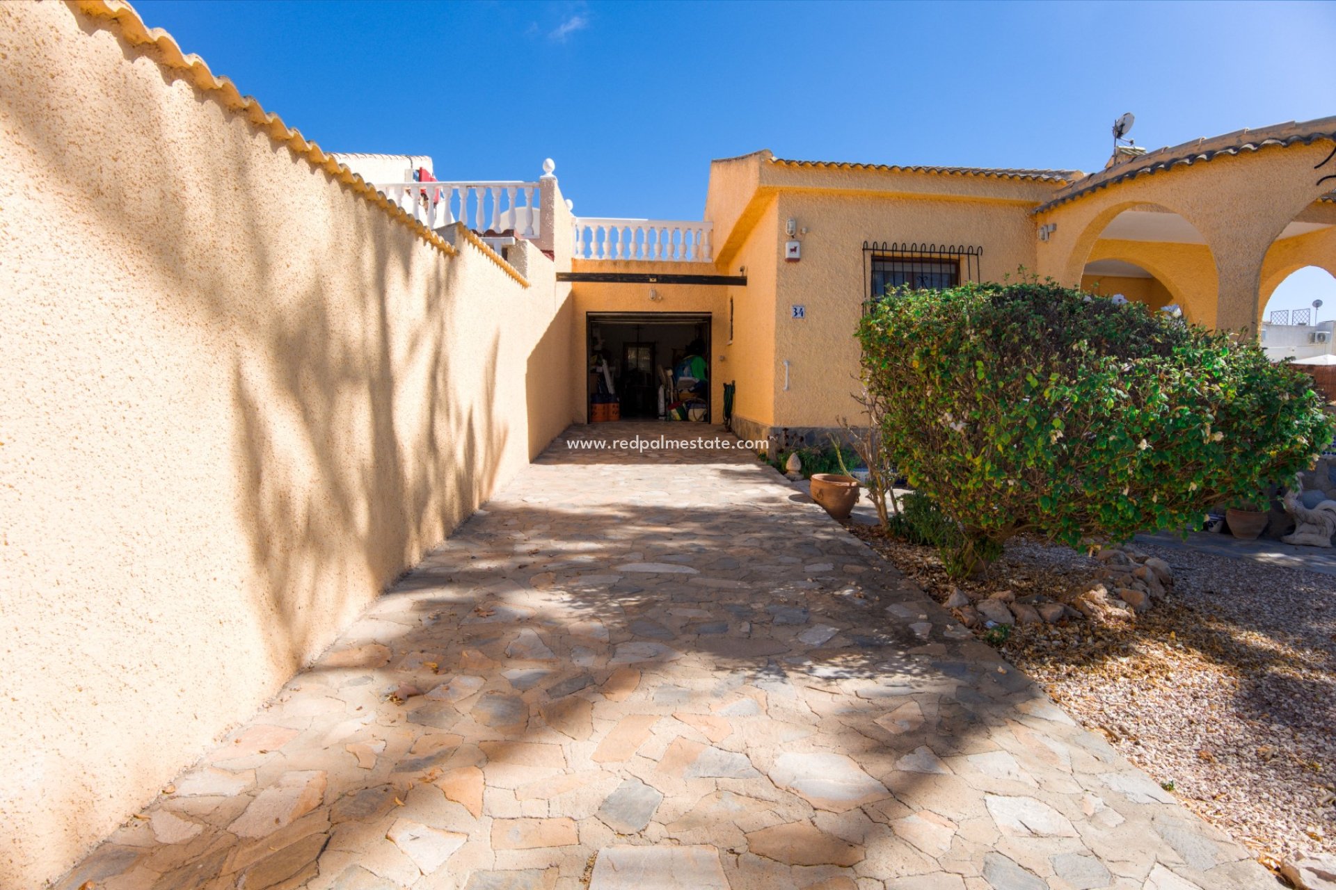 Resale - Villa -
Torrevieja - Costa Blanca