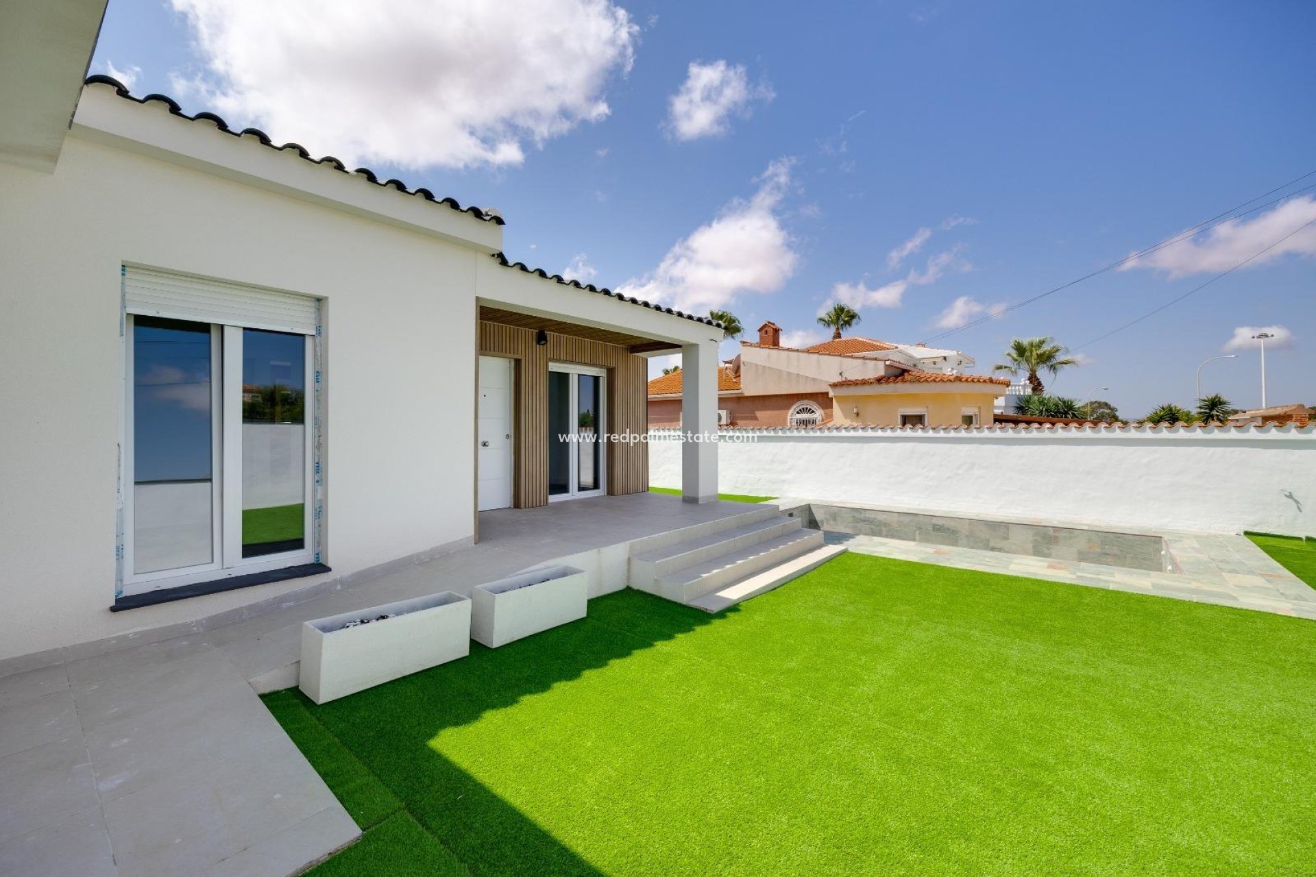 Resale - Villa -
Torrevieja - El limonar