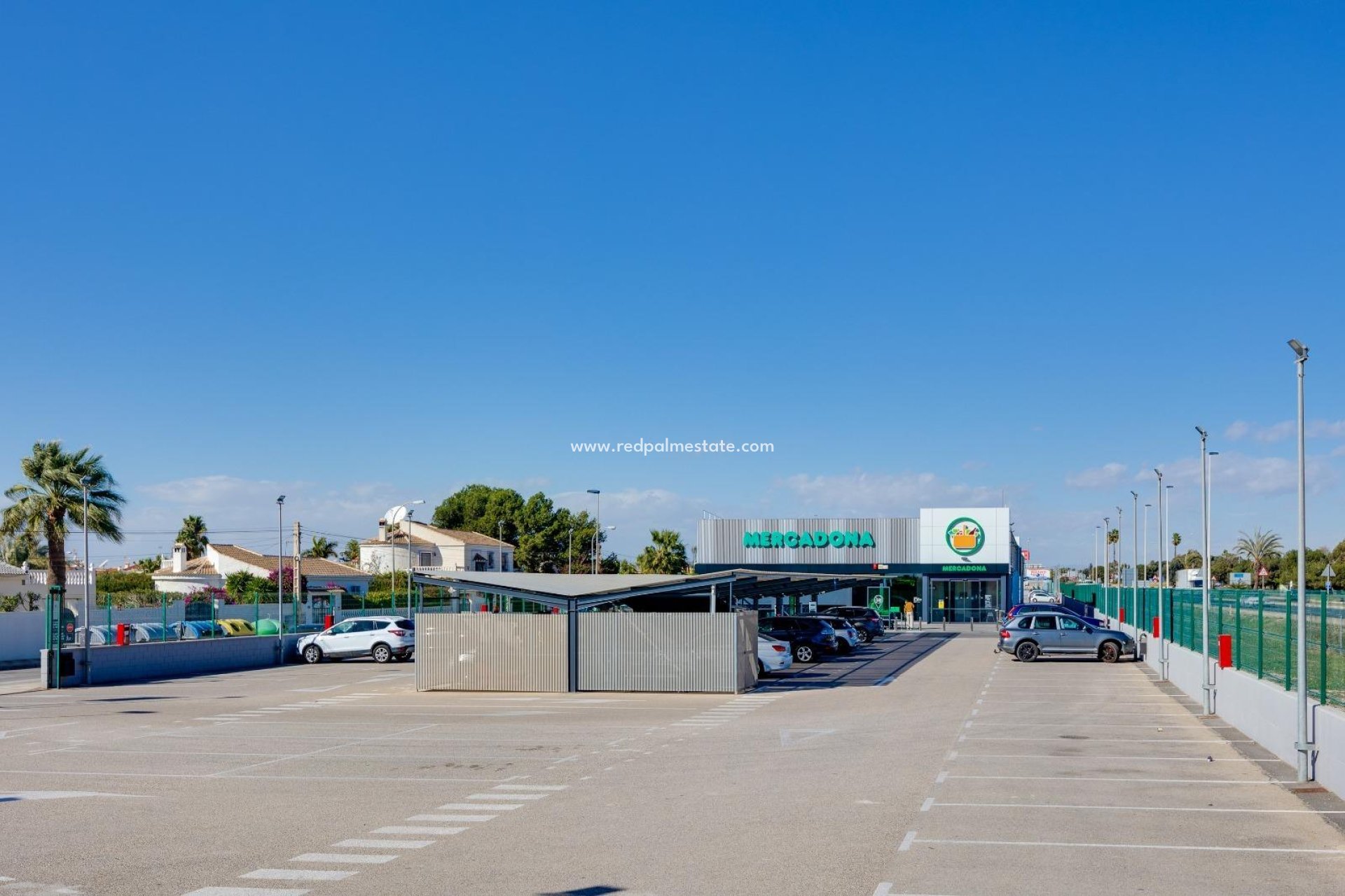 Resale - Villa -
Torrevieja - El limonar