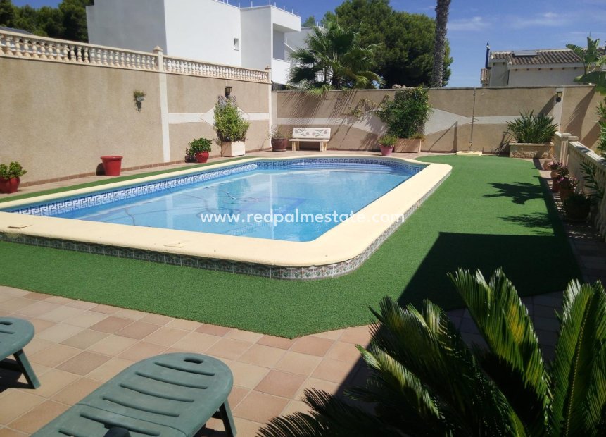 Resale - Villa -
Torrevieja - Eliseos playa