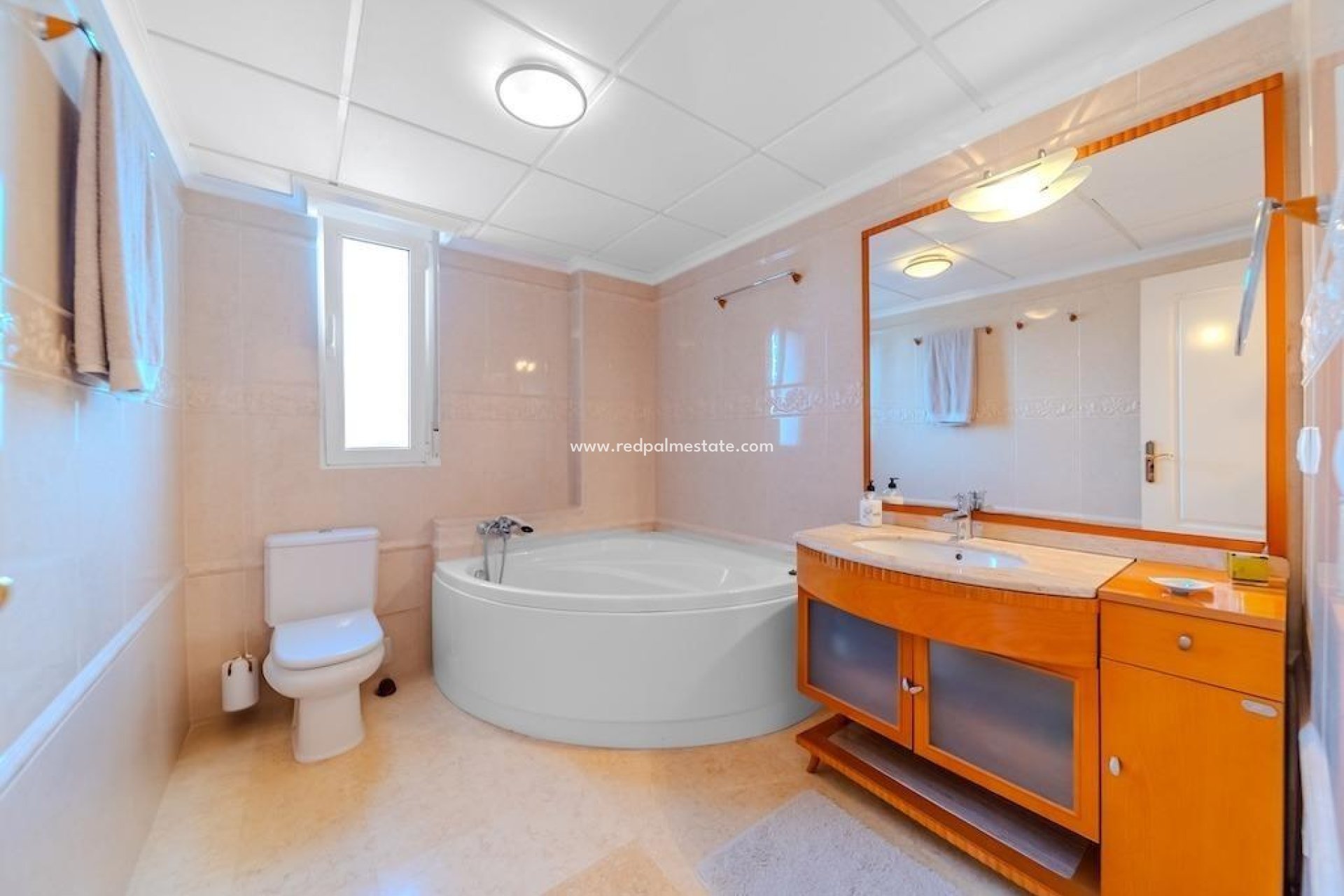 Resale - Villa -
Torrevieja - La Mata