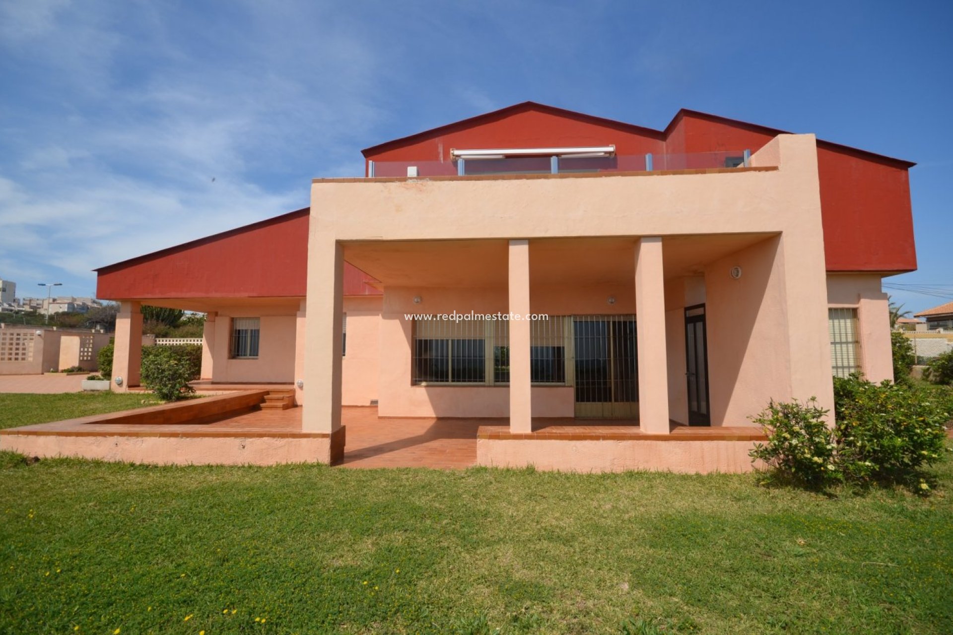 Resale - Villa -
Torrevieja - La Mata