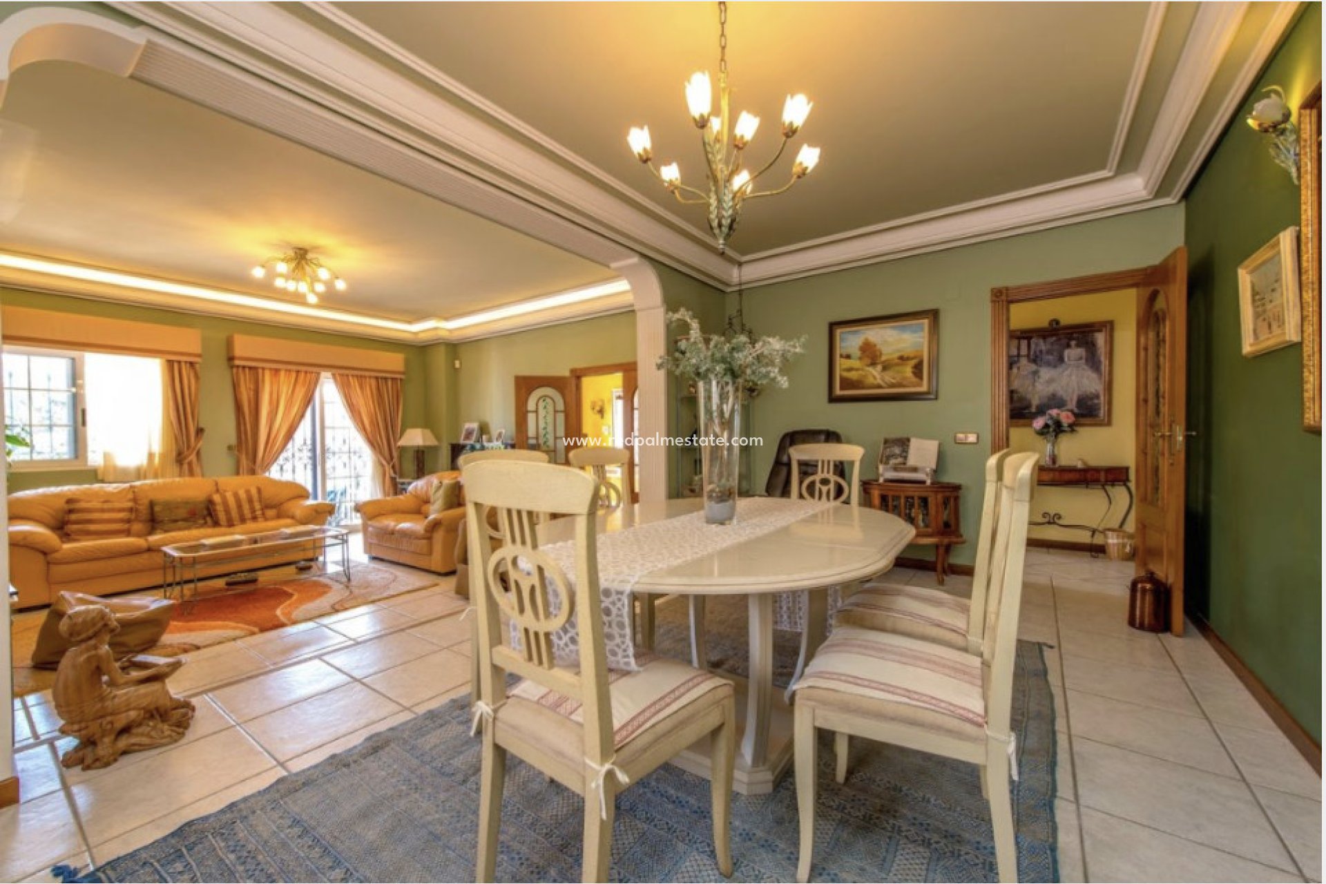 Resale - Villa -
Torrevieja - La Mata