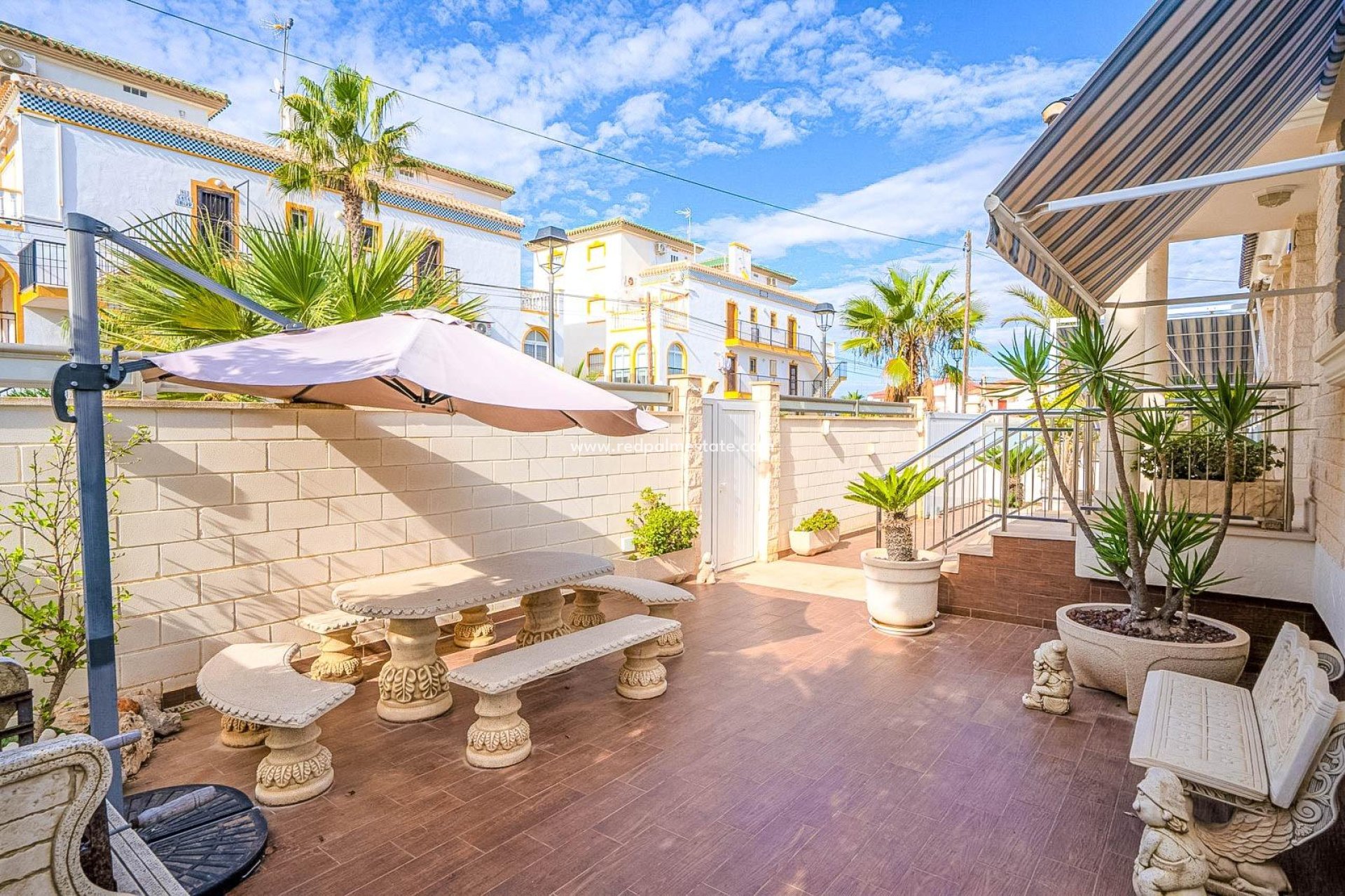 Resale - Villa -
Torrevieja - La Mata