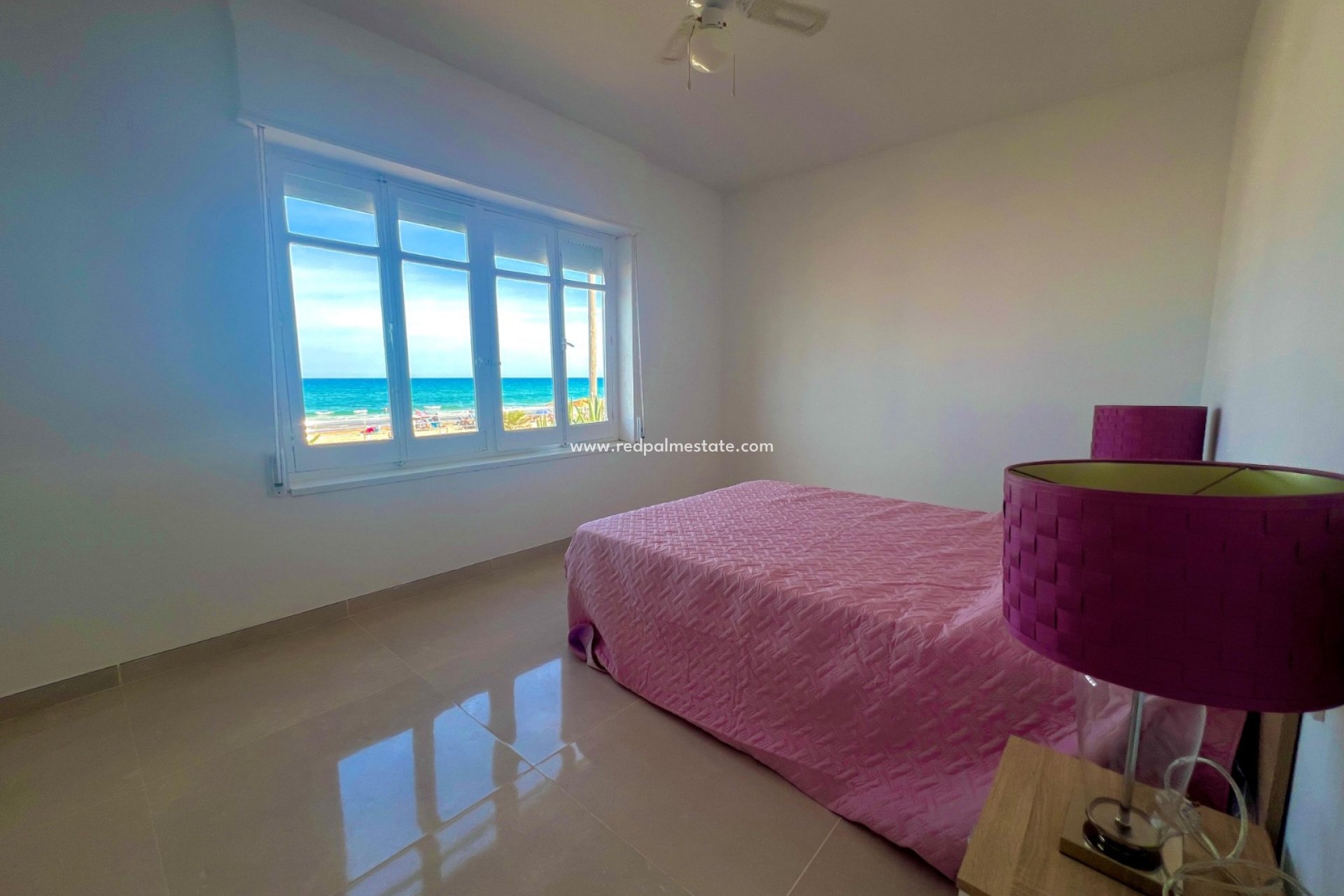 Resale - Villa -
Torrevieja - La Mata