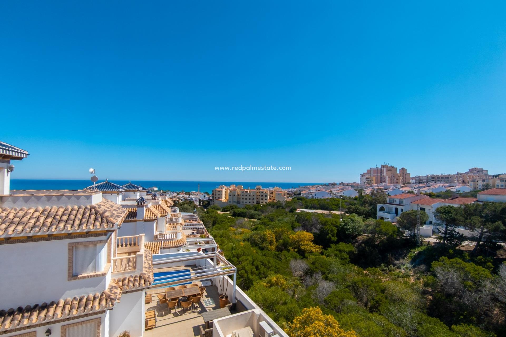 Resale - Villa -
Torrevieja - La Mata