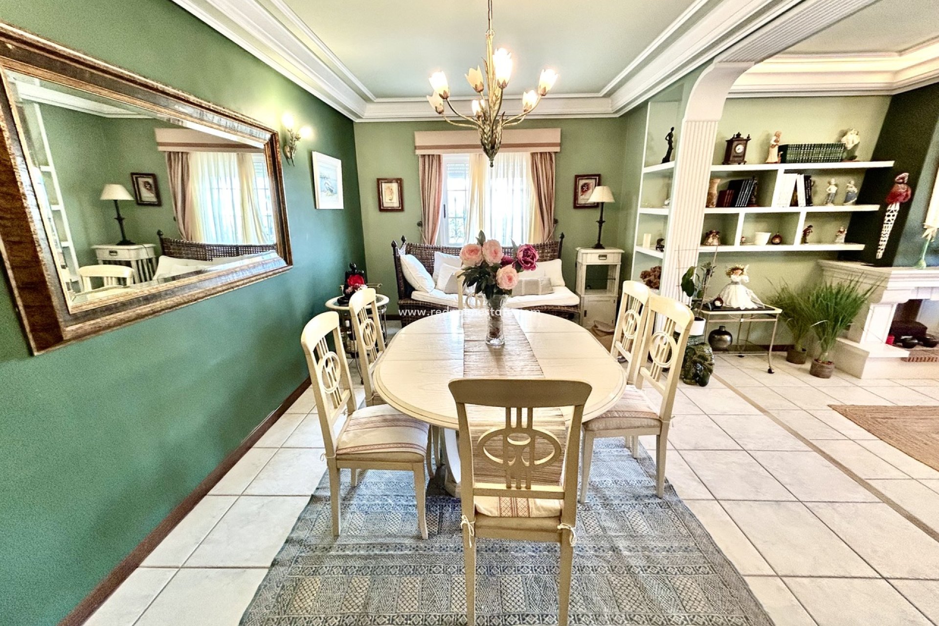 Resale - Villa -
Torrevieja - La Mata