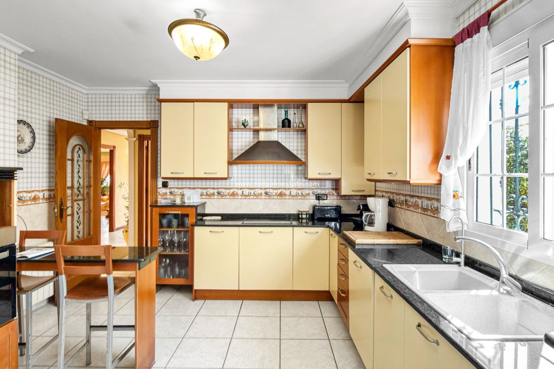 Resale - Villa -
Torrevieja - La Mata