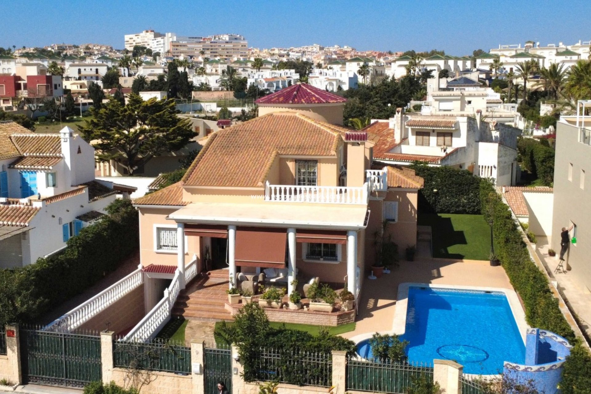 Resale - Villa -
Torrevieja - La Mata