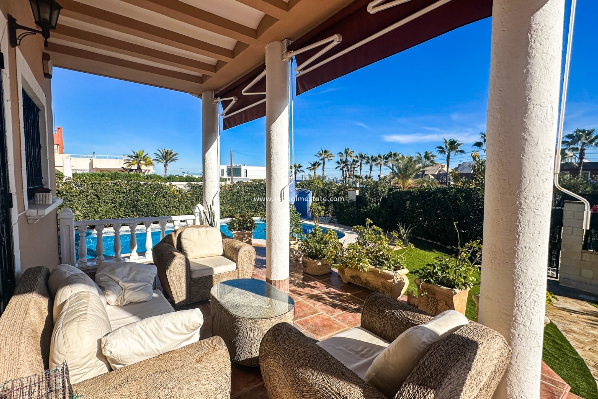 Resale - Villa -
Torrevieja - La Mata