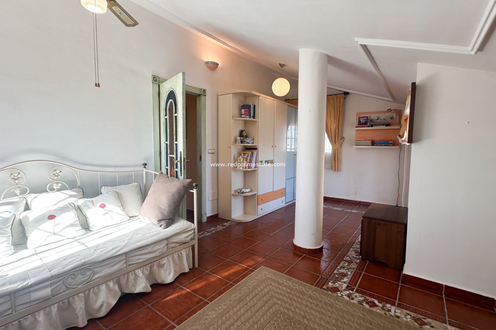 Resale - Villa -
Torrevieja - La Mata