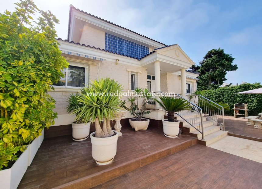 Resale - Villa -
Torrevieja - La Mata