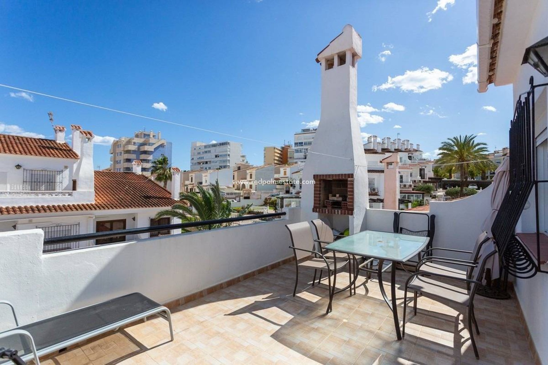 Resale - Villa -
Torrevieja - La Mata