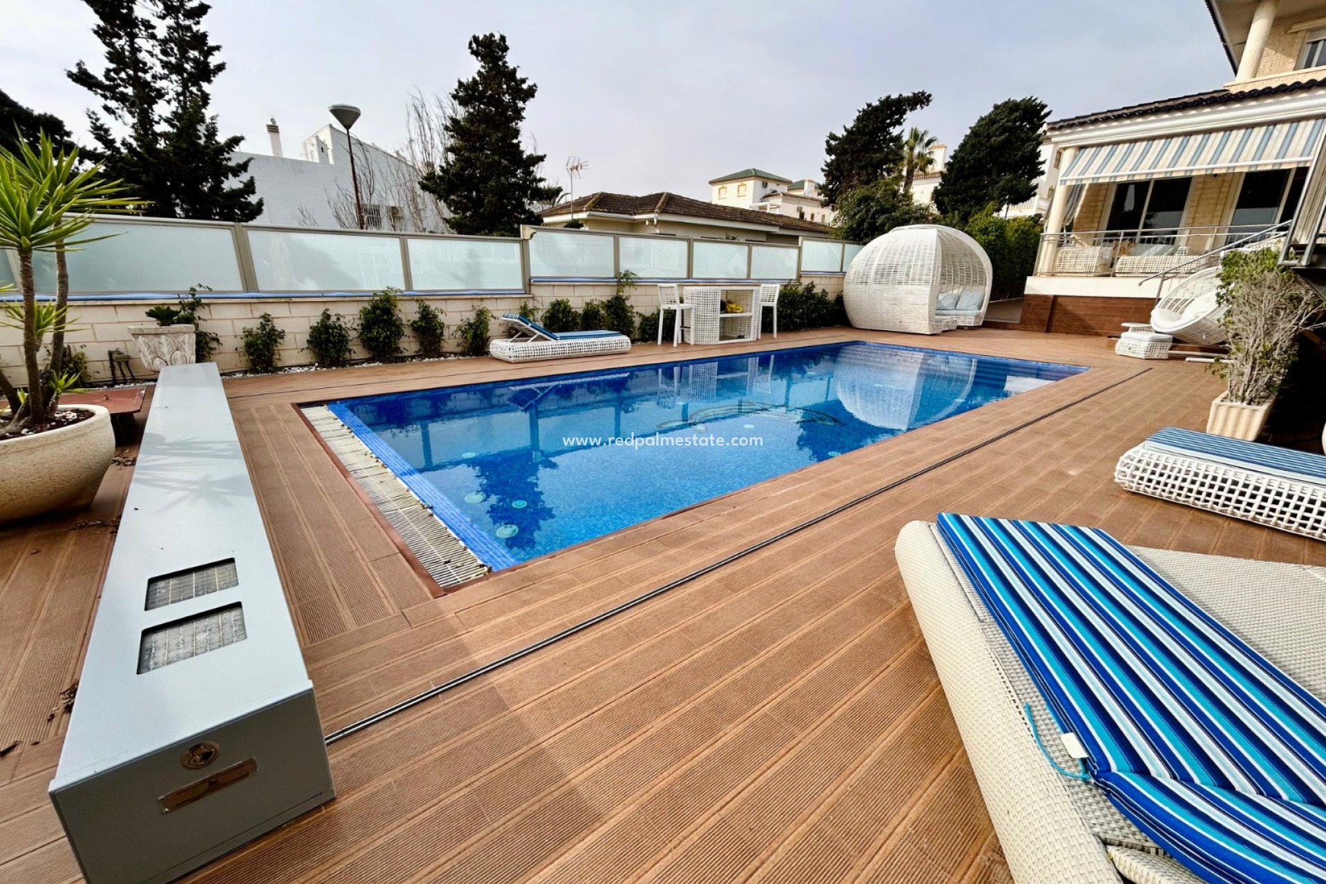 Resale - Villa -
Torrevieja - La Mata