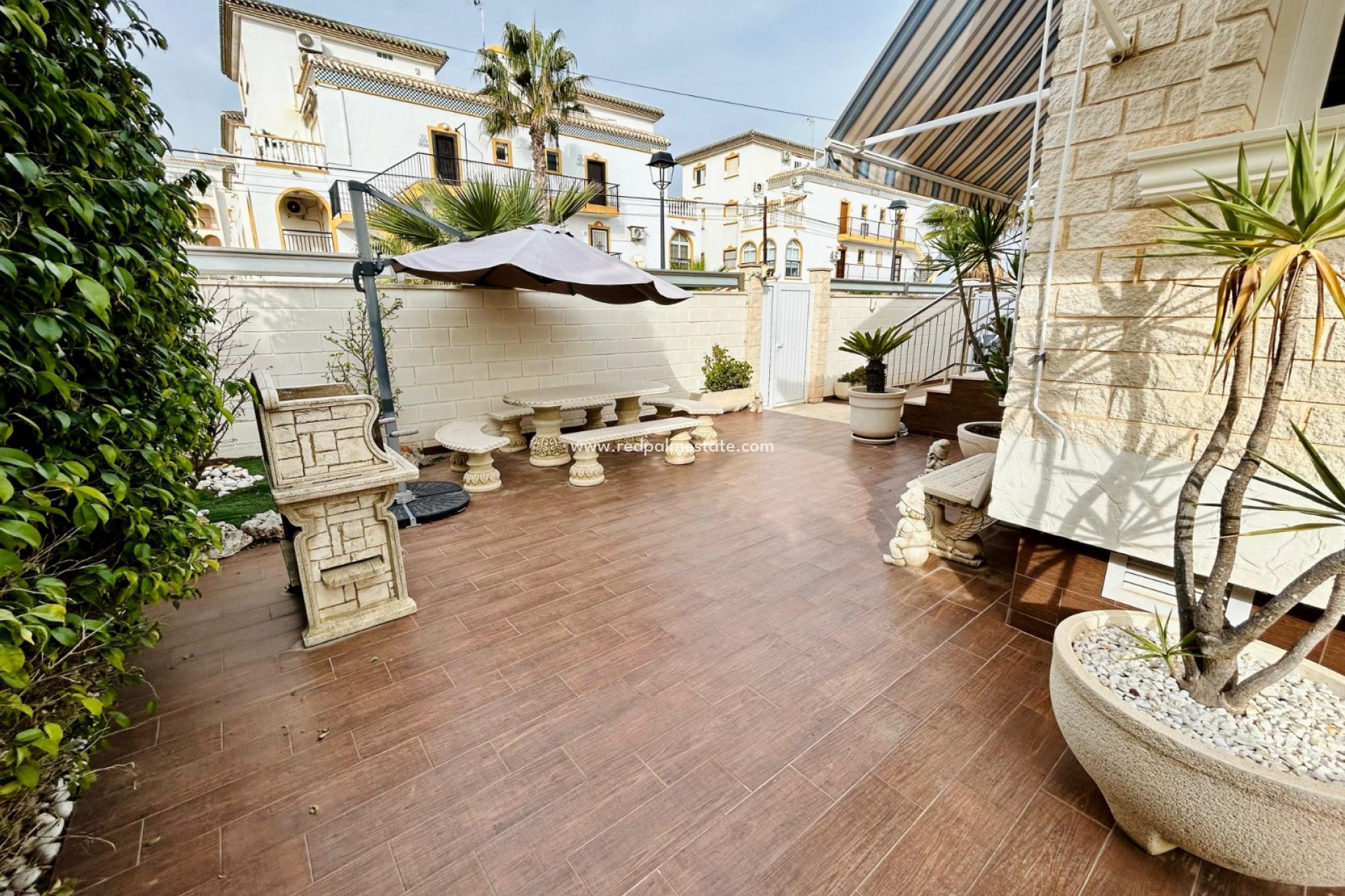 Resale - Villa -
Torrevieja - La Mata