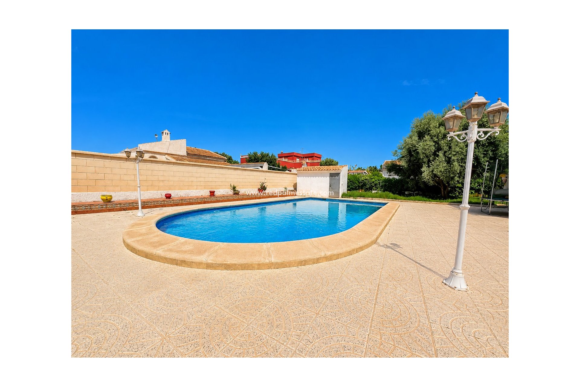 Resale - Villa -
Torrevieja - La Siesta - El Salado - Torreta