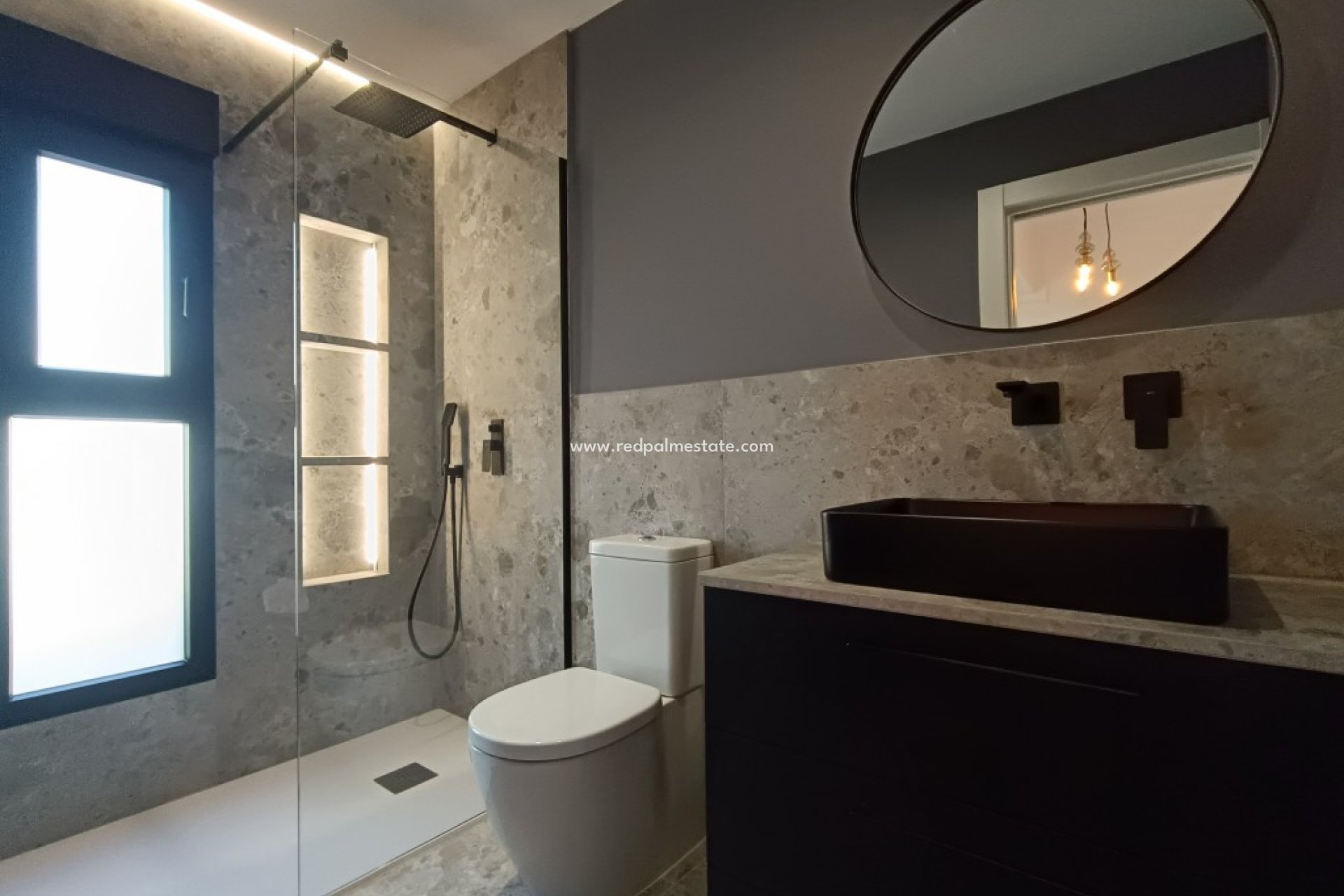 Resale - Villa -
Torrevieja - La Siesta - El Salado - Torreta