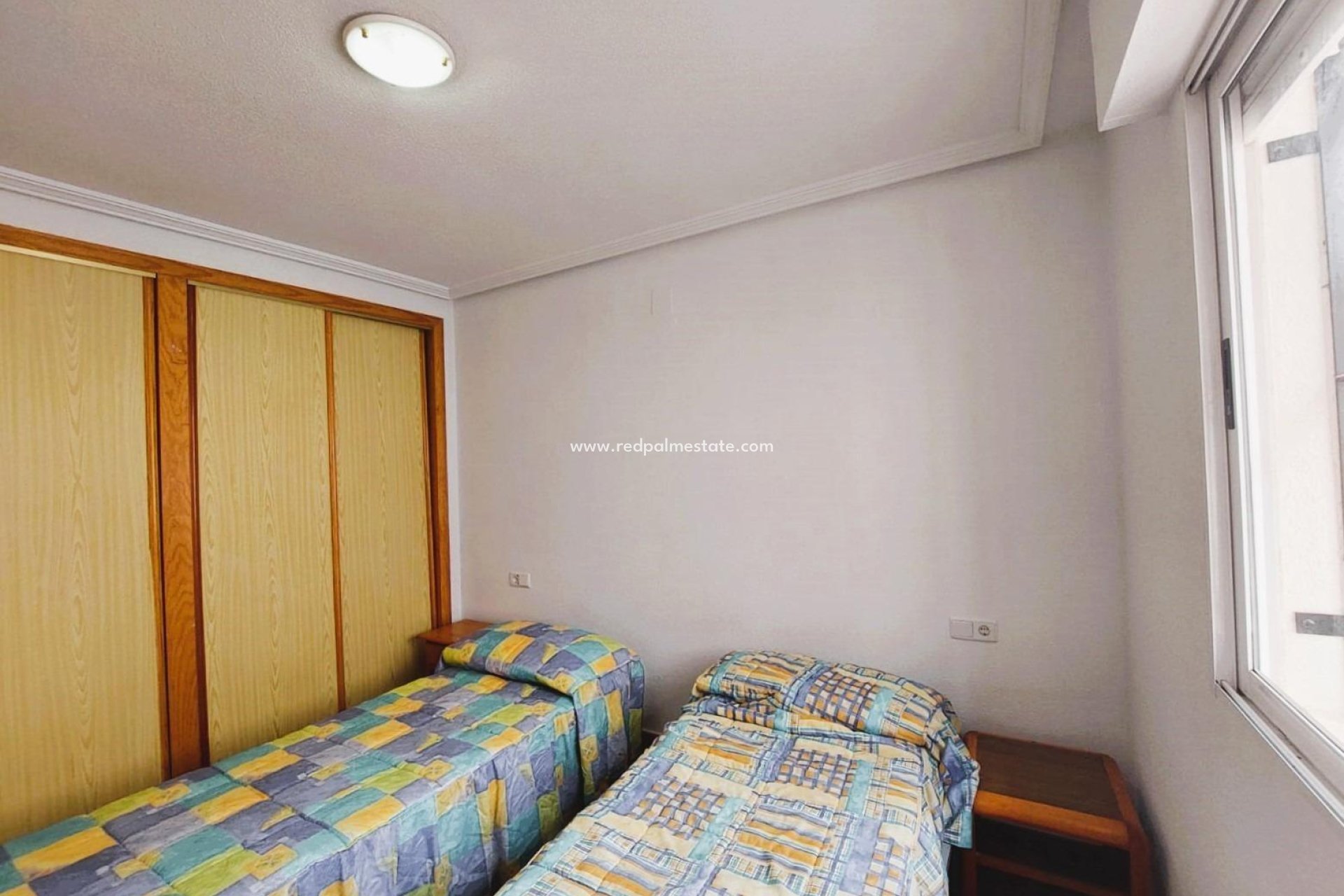 Resale - Villa -
Torrevieja - La Siesta - El Salado - Torreta