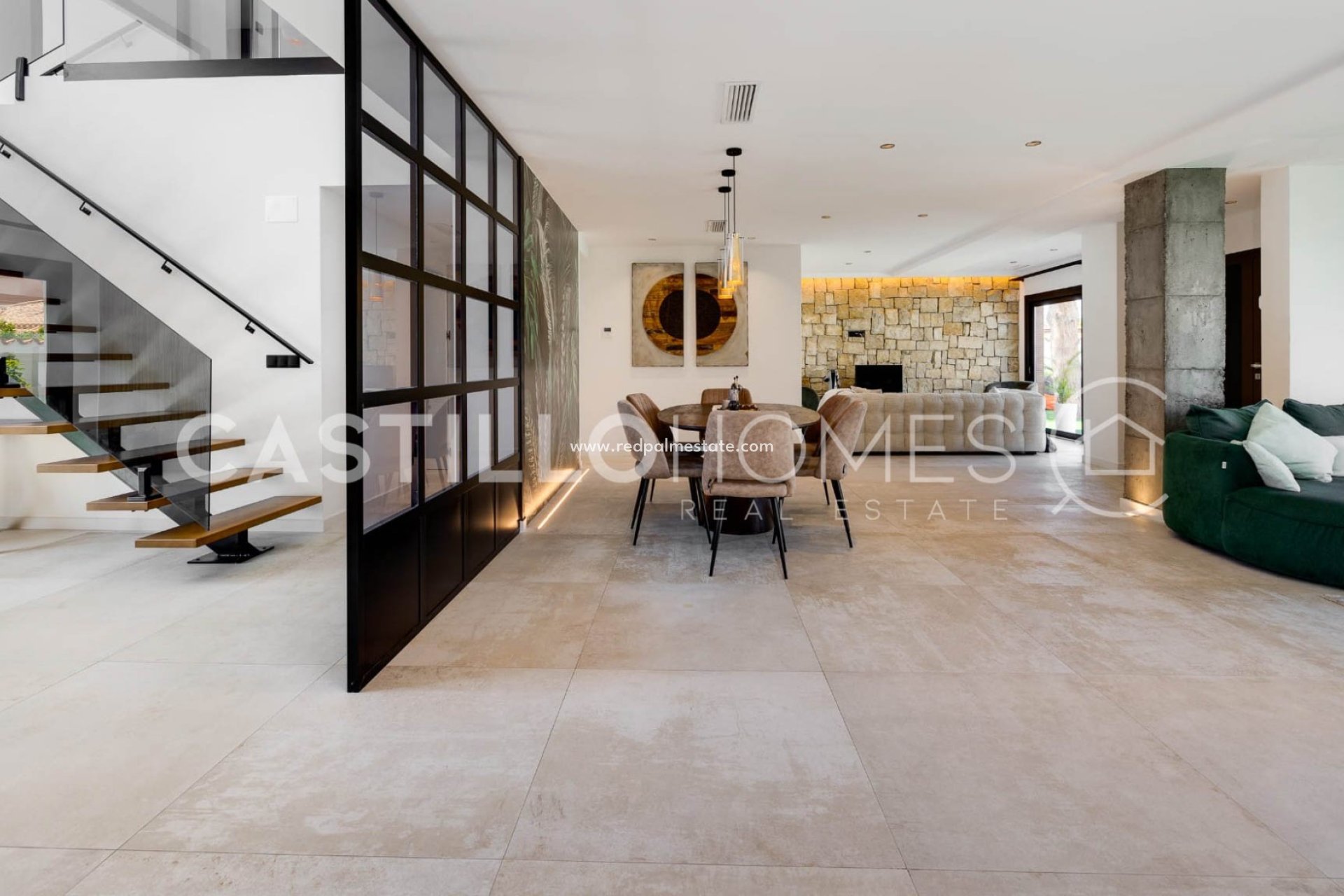 Resale - Villa -
Torrevieja - La Siesta - El Salado -  Torreta