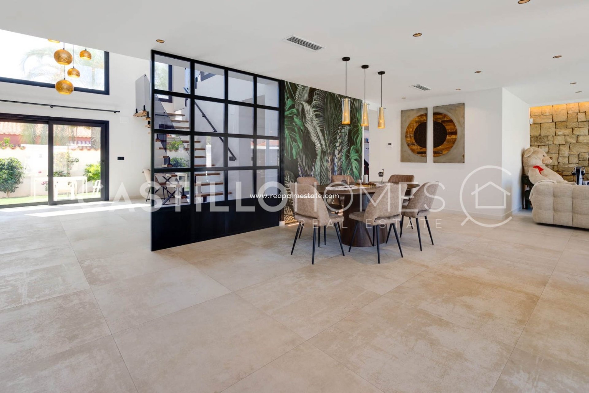 Resale - Villa -
Torrevieja - La Siesta - El Salado -  Torreta