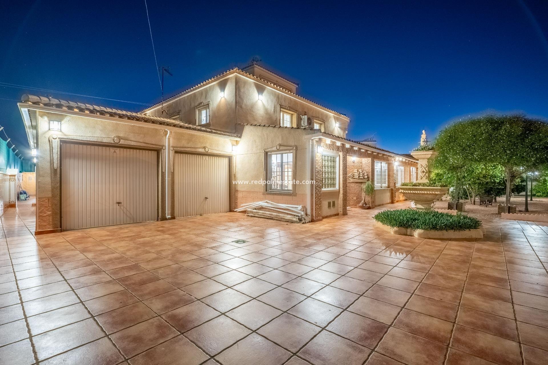 Resale - Villa -
Torrevieja - La Siesta - El Salado -  Torreta