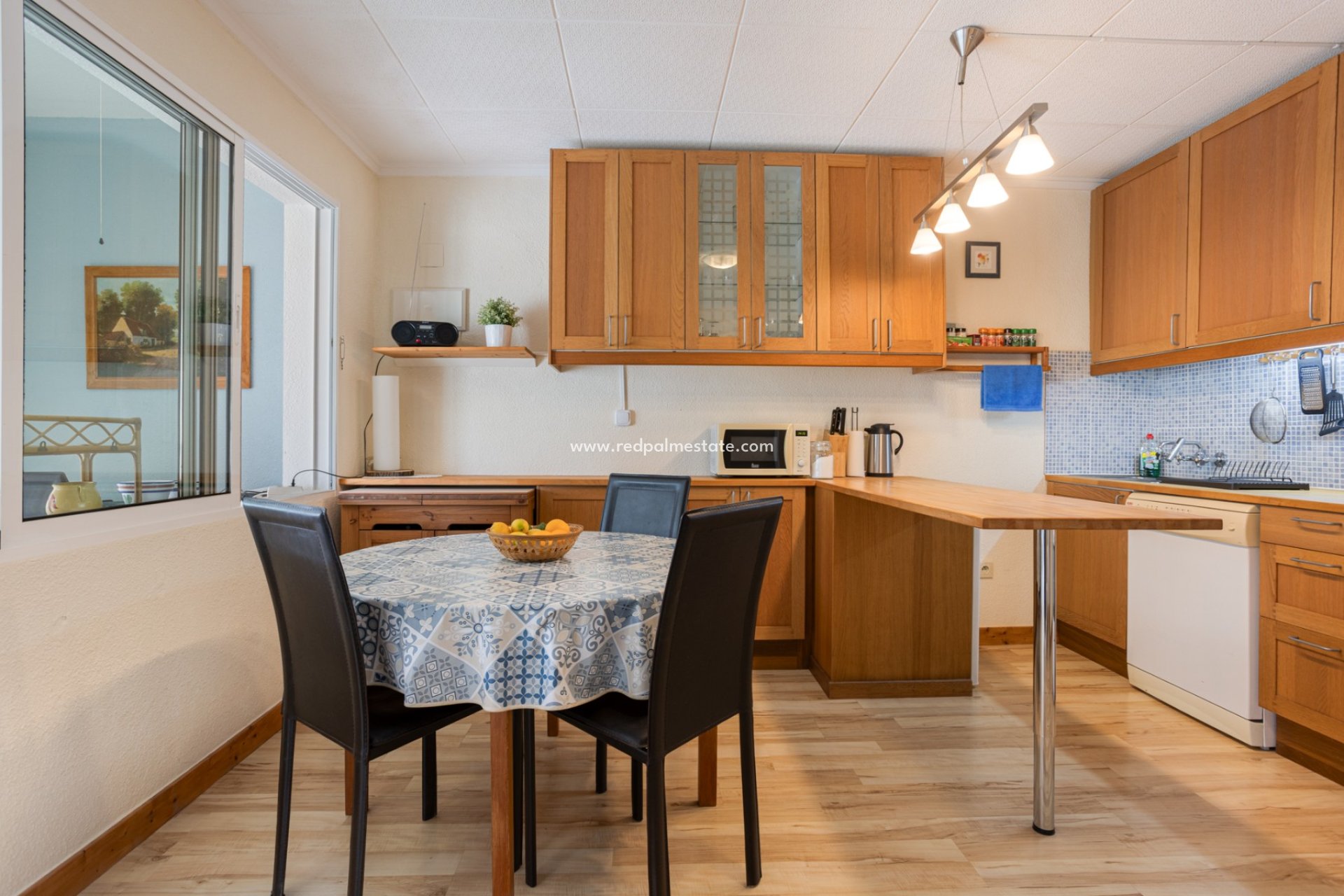 Resale - Villa -
Torrevieja - La Siesta - El Salado - Torreta